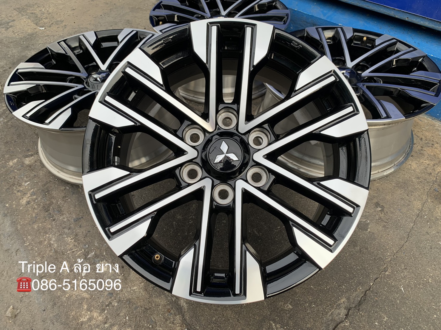 ล้อแม็ก New Mitsu Pajero Sport รุ่นใหม่ล่าสุด ขอบ 18 ล้อแม็ก New Mitsu Pajero Sport รุ่นใหม่ล่าสุด ขอบ 18