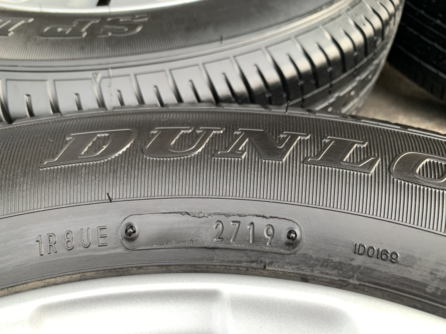 ล้อแม็ก 5รู114 Toyota Revo ขอบ 16 พร้อมยางน้องๆป้ายแดง 215-65-16 Dunlop ปี 19 สภาพสวย ล้อแม็ก 5รู114 Toyota Revo ขอบ 16 พร้อมยางน้องๆป้ายแดง 215-65-16 Dunlop ปี 19 สภาพสวย
