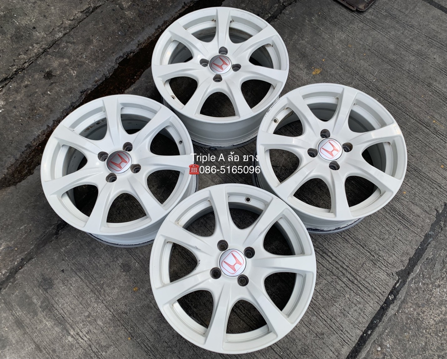 ล้อแม็ก Honda 4รู100 ขอบ 15 สีขาว