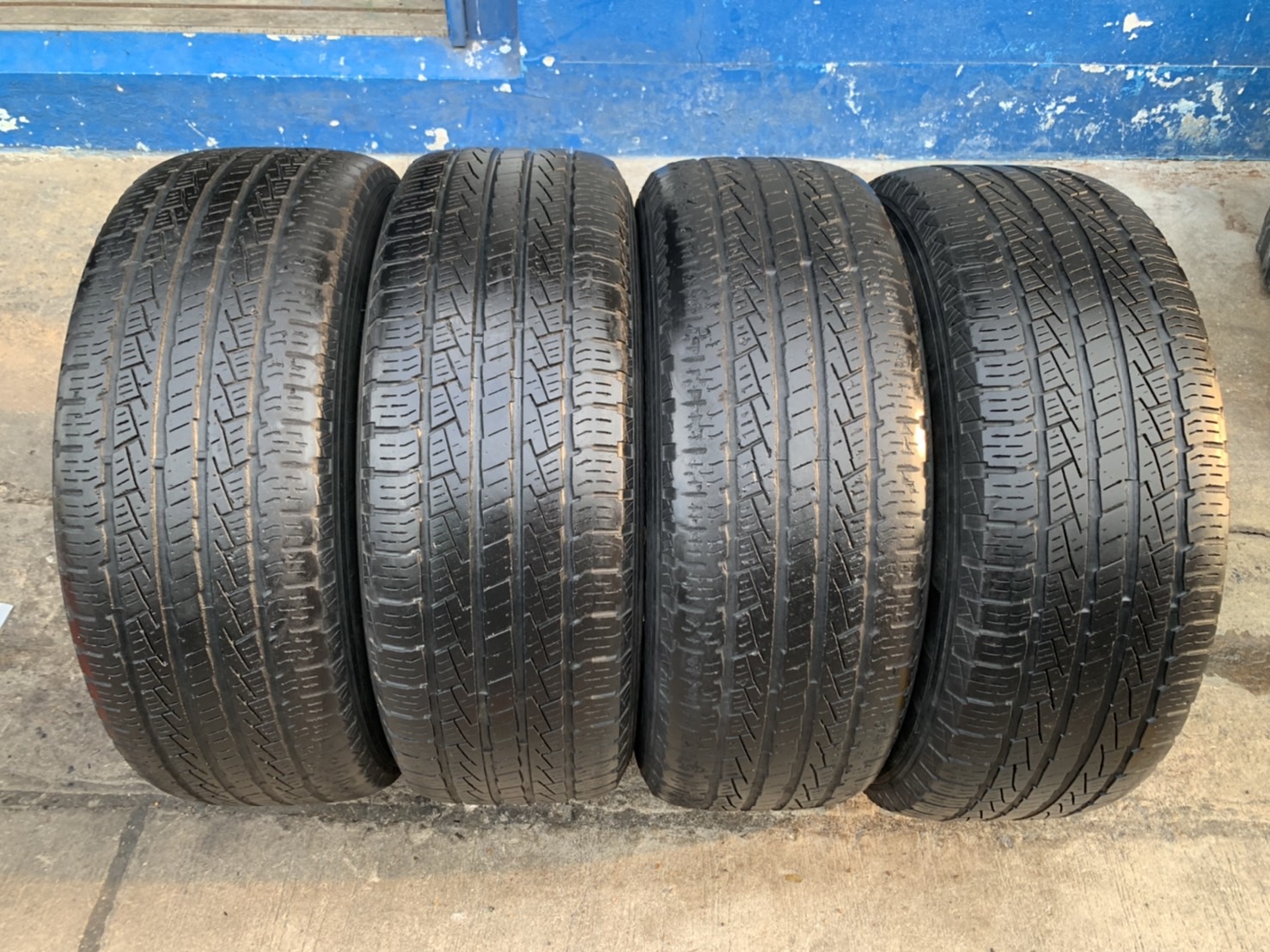ล้อแม็ก Ford Everest ขอบ 20 แถมยาง 275-55-20 PIRELLI ปี 17