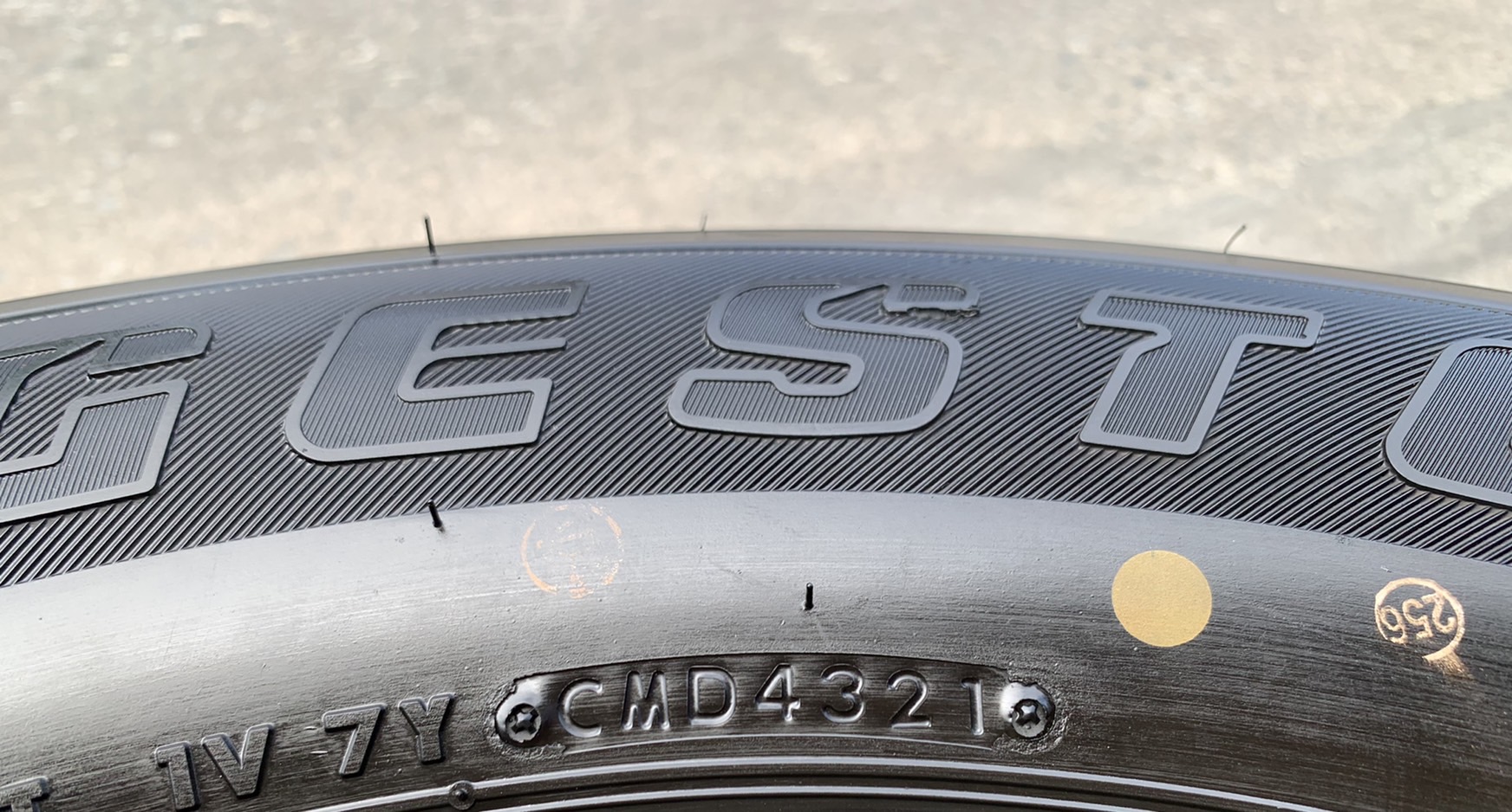 ล้อแม็กป้ายแดง Ford Ranger XLT รุ่นใหม่ ขอบ 17 สีดำแท้ พร้อมยางป้ายแดง 265-65-17 Bridgestone ปลายปี ล้อแม็กป้ายแดง Ford Ranger XLT รุ่นใหม่ ขอบ 17 สีดำแท้ พร้อมยางป้ายแดง 265-65-17 Bridgestone ปลายปี