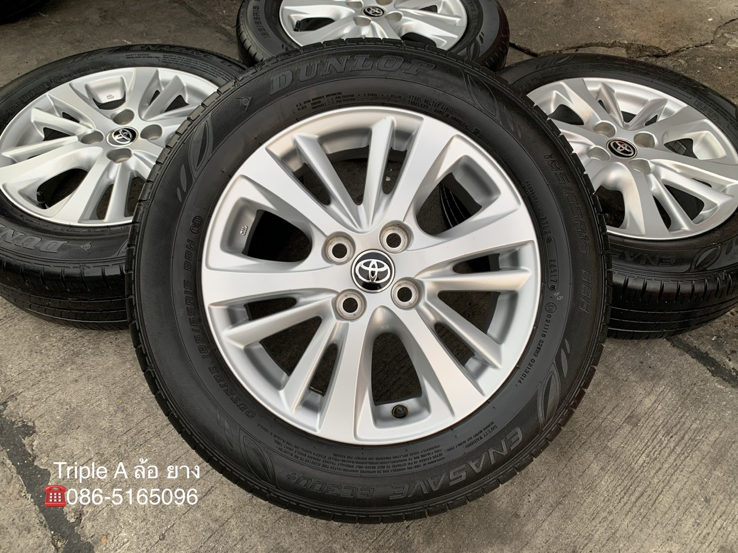 ล้อแม็ก Toyota Yaris Ativ ขอบ 15 สีบอร์น พร้อมยาง 185-65-15 Dunlop ปี 17 ล้อแม็ก Toyota Yaris Ativ ขอบ 15 สีบอร์น พร้อมยาง 185-65-15 Dunlop ปี 17