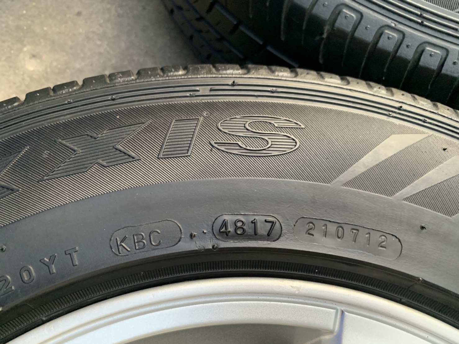 ล้อแม็ก ISUZU D-MAX Platinum ขอบ 15 พร้อมยาง 205-70-15 Maxxis ปลายปี16 สภาพดี ล้อแม็ก ISUZU D-MAX Platinum ขอบ 15 พร้อมยาง 205-70-15 Maxxis ปลายปี16 สภาพดี