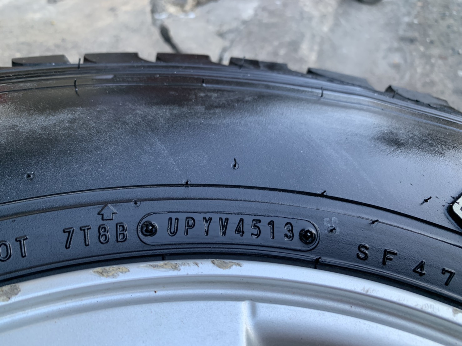 ล้อแม็ก Toyota Vigo Preruner ขอบ 15 พร้อมยาง 30x9.50R15 Dunlop ล้อแม็ก Toyota Vigo Preruner ขอบ 15 พร้อมยาง 30x9.50R15 Dunlop