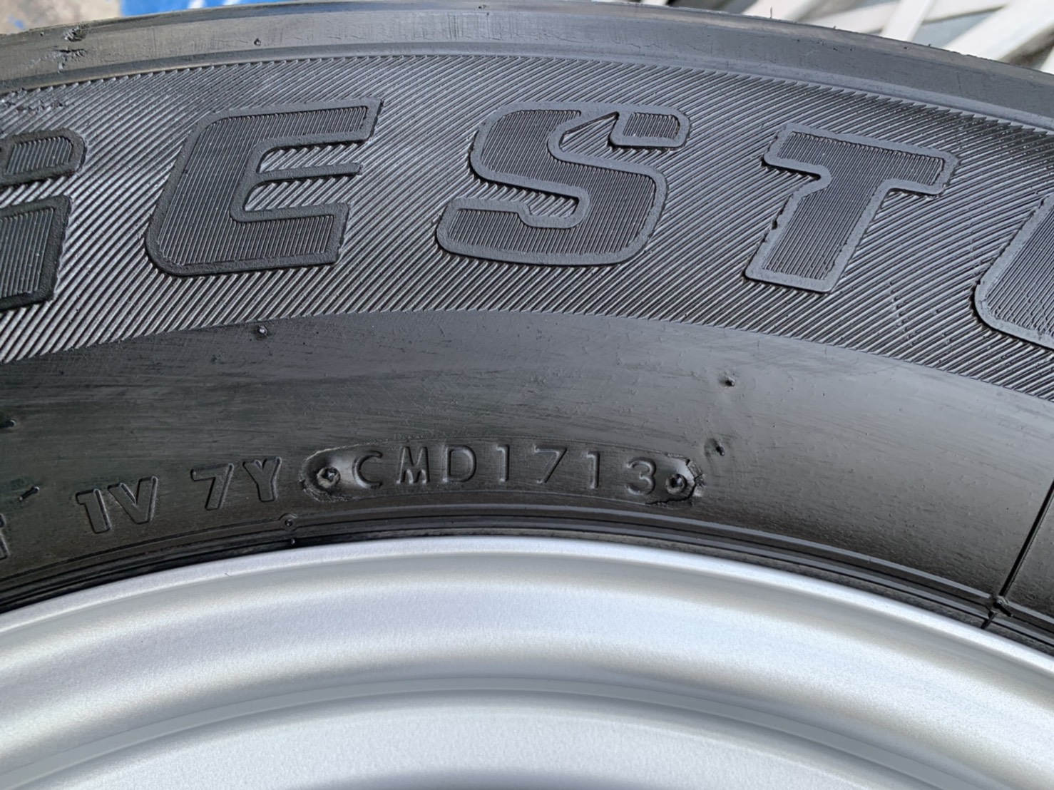 ล้ออะไหล่ 6รู139 ขอบ 17 สีบอร์น แถมยาง 265-65-17 Bridgestone ปี 13 ล้ออะไหล่ 6รู139 ขอบ 17 สีบอร์น แถมยาง 265-65-17 Bridgestone ปี 13