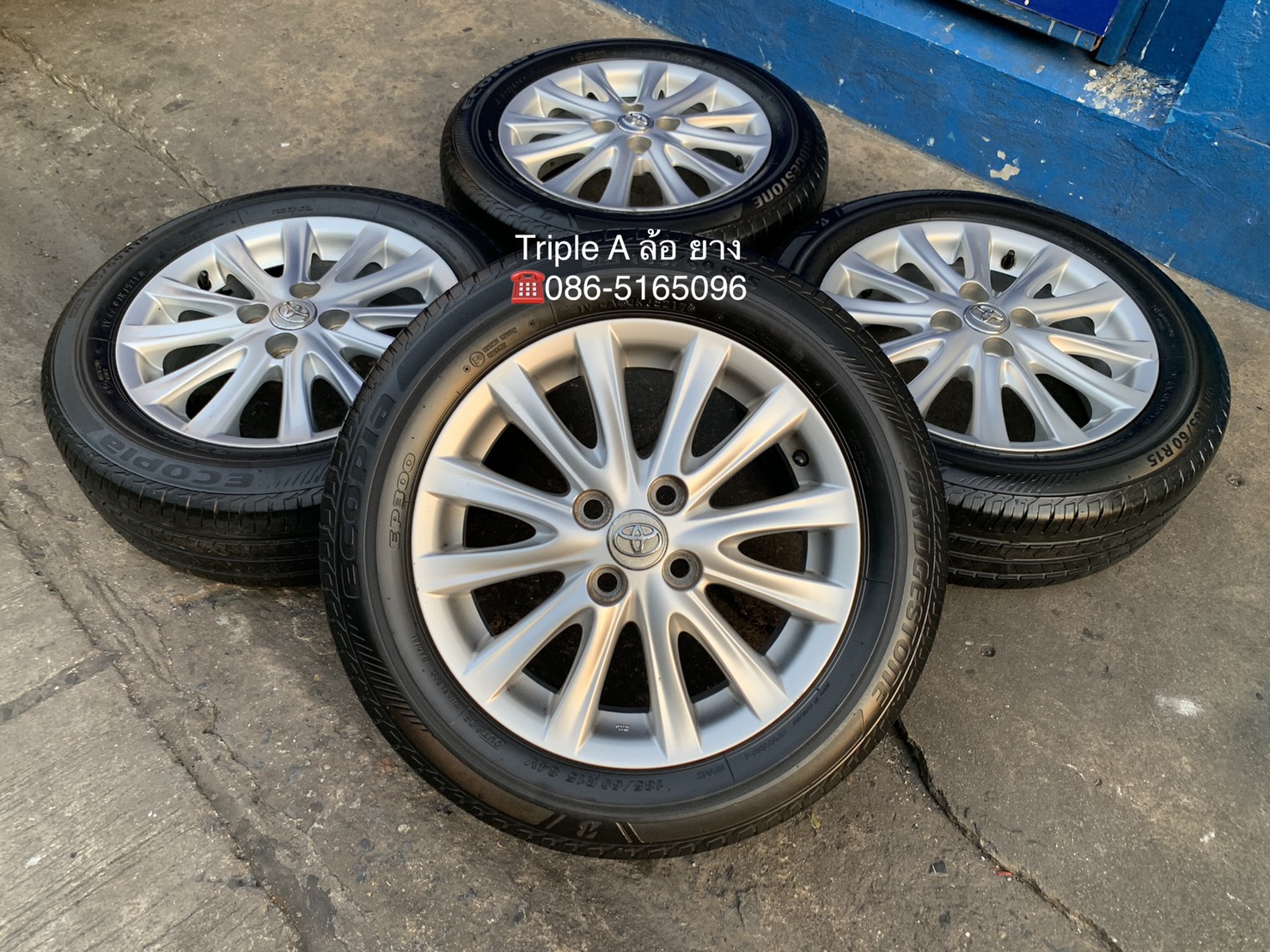ล้อแม็ก Toyota Vios รุ่น 12 ก้าน ขอบ 15 พร้อมยาง 185-60-15 Bridgestone ปลายปี 17