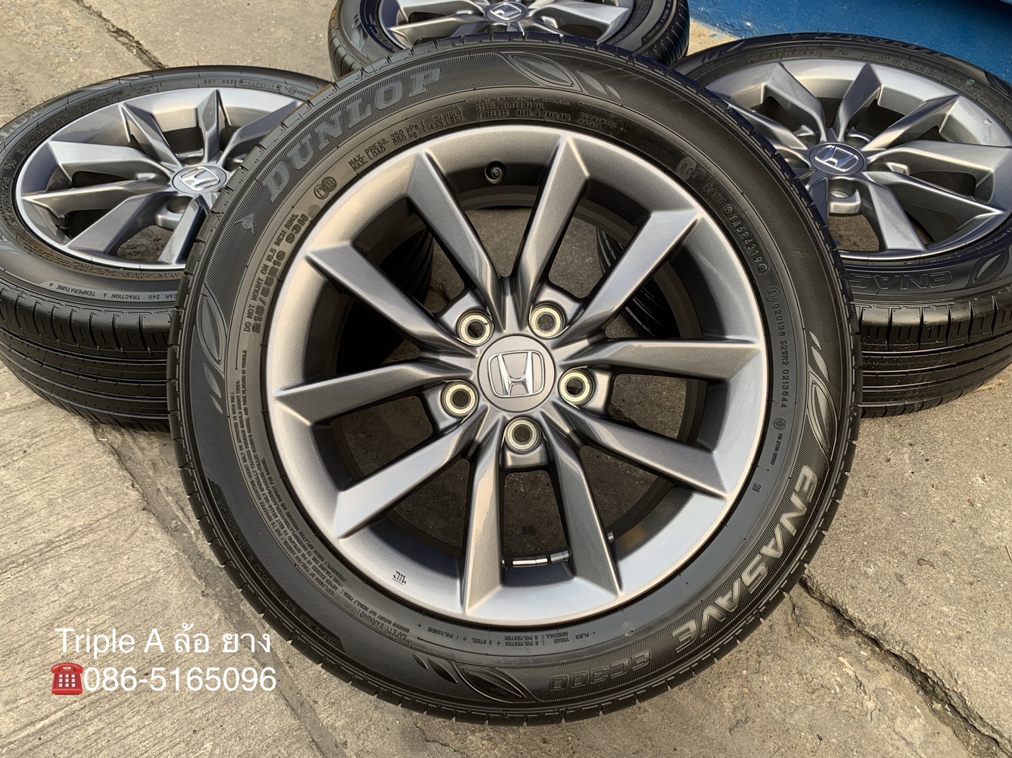ล้อแม็ก Honda Civic FC รุ่นใหม่ล่าสุด ขอบ 16 สีเทากัน พร้อมยาง 215-55-16 Dunlop ปลายปี 19 สวยๆ ล้อแม็ก Honda Civic FC รุ่นใหม่ล่าสุด ขอบ 16 สีเทากัน พร้อมยาง 215-55-16 Dunlop ปลายปี 19 สวยๆ