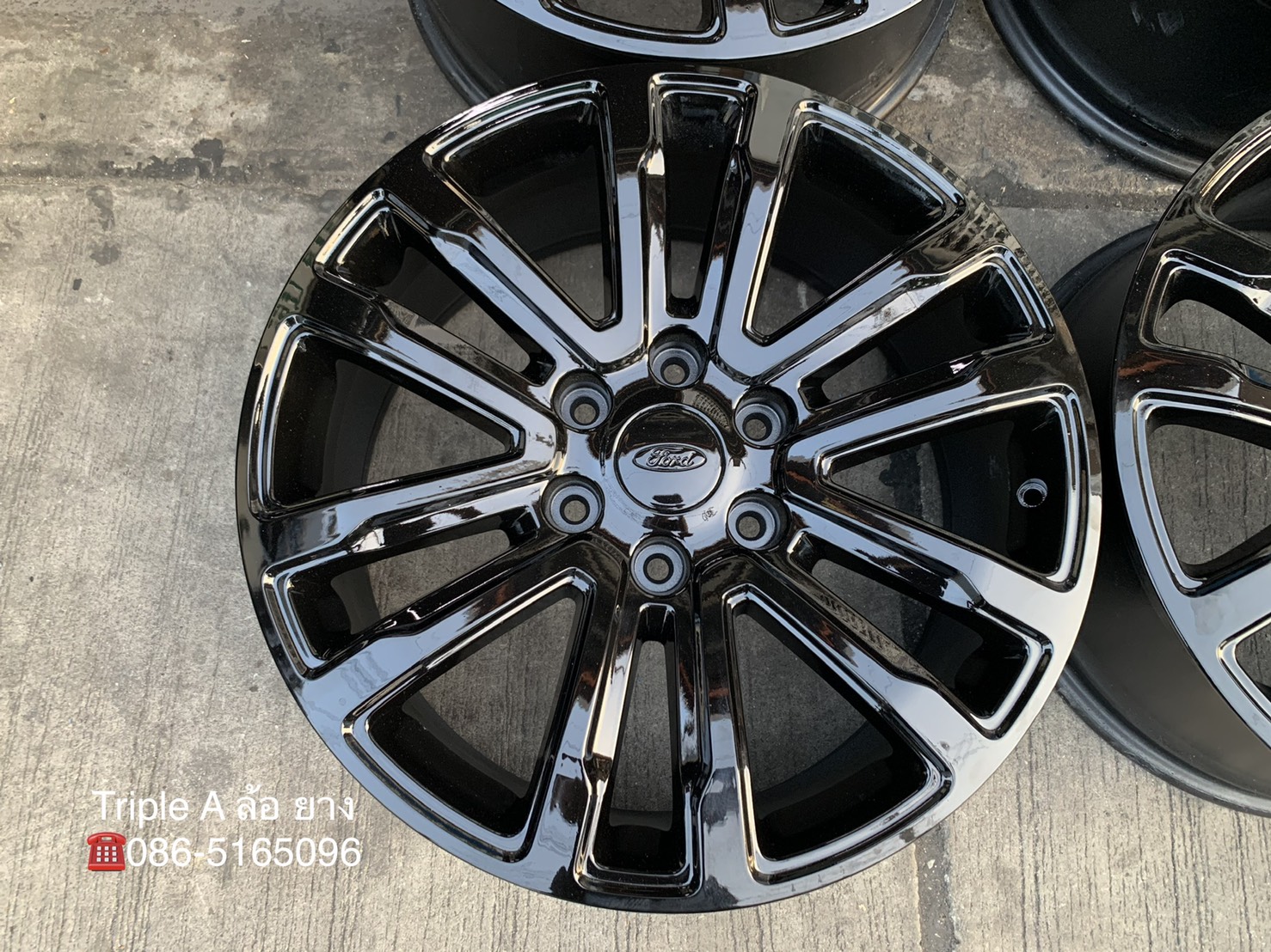 ล้อแม็ก Ford Everest รุ่นใหม่ล่าสุด ขอบ 20 สีดำ สวยกริ๊บ ล้อแม็ก Ford Everest รุ่นใหม่ล่าสุด ขอบ 20 สีดำ สวยกริ๊บ