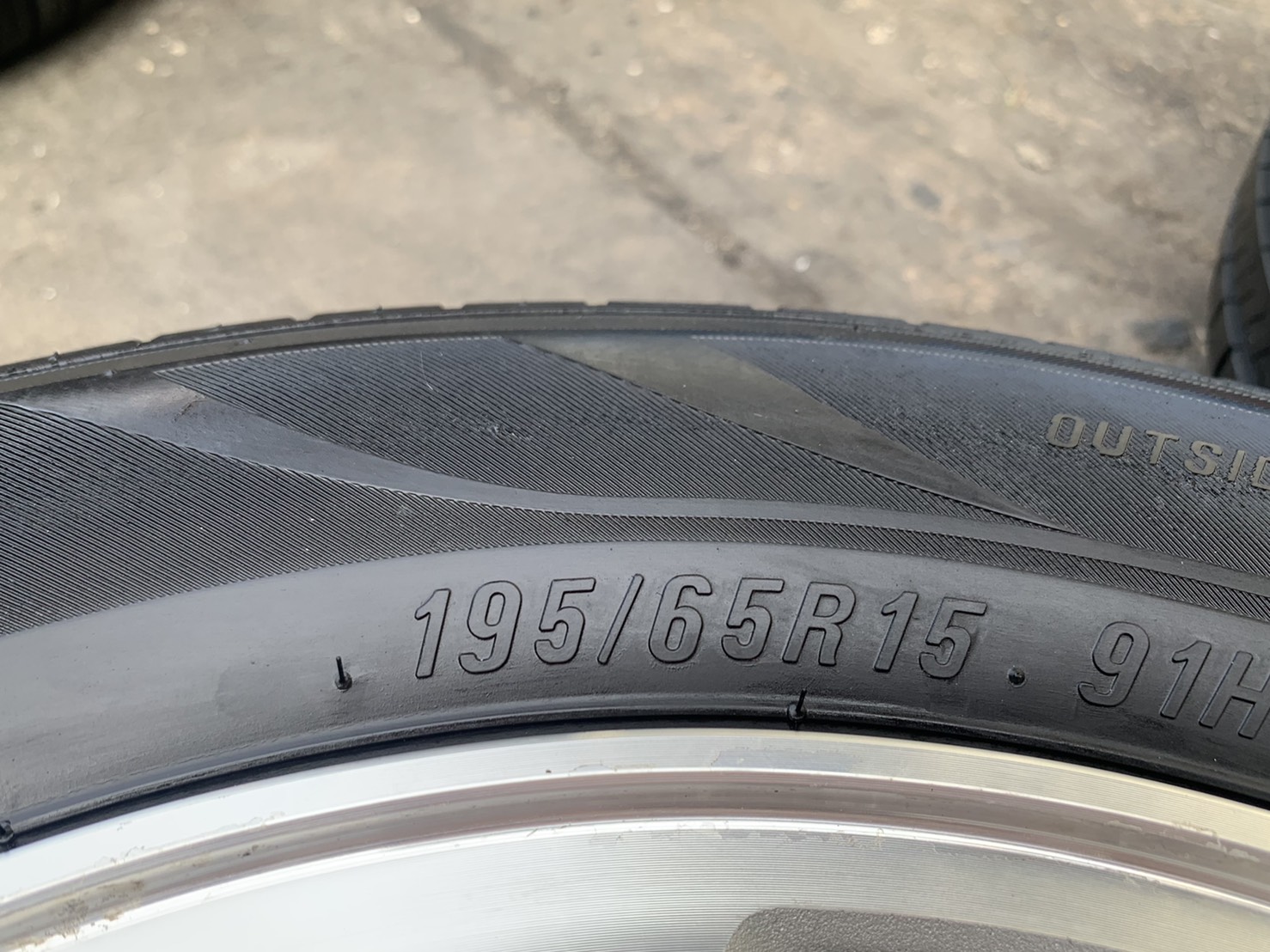 ล้อแม็ก 5รู114 Honda Civic FD ขอบ 15 สีบอร์นหน้าเงา พร้อมยาง 195-65-15 Maxxis ปี 18 ล้อแม็ก 5รู114 Honda Civic FD ขอบ 15 สีบอร์นหน้าเงา พร้อมยาง 195-65-15 Maxxis ปี 18