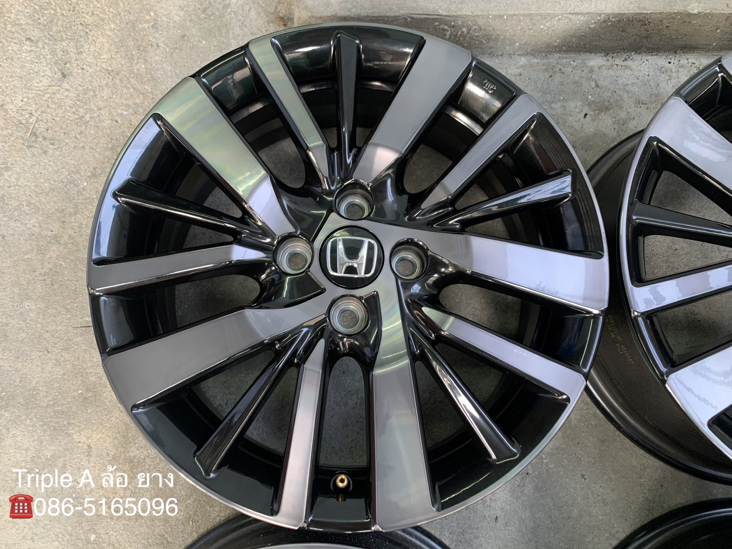 ล้อแม็กป้ายแดง Honda City Hatchback Turbo รุ่นใหม่ล่าสุด ขอบ 16 ดำหน้าชา ล้อแม็กป้ายแดง Honda City Hatchback Turbo รุ่นใหม่ล่าสุด ขอบ 16 ดำหน้าชา