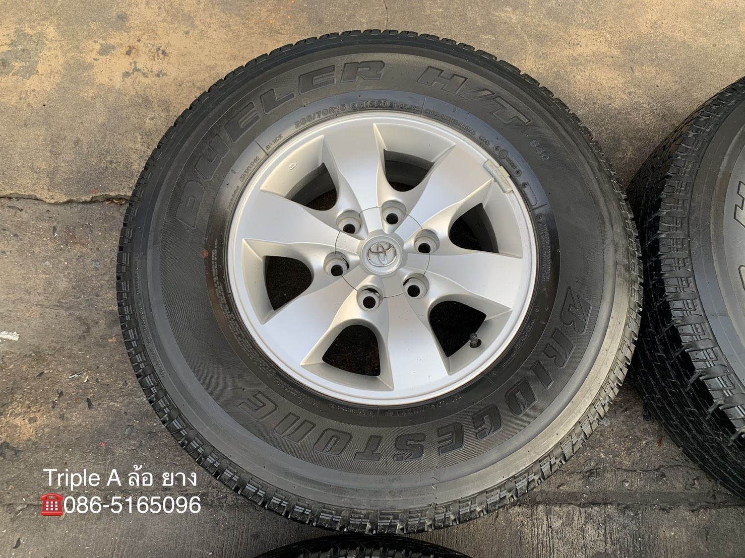 ล้อแม็ก 6รู139 Toyota Vigo ตัวสูง ขอบ 16 แถมยาง 265-70-16 Bridgestone ปี 14