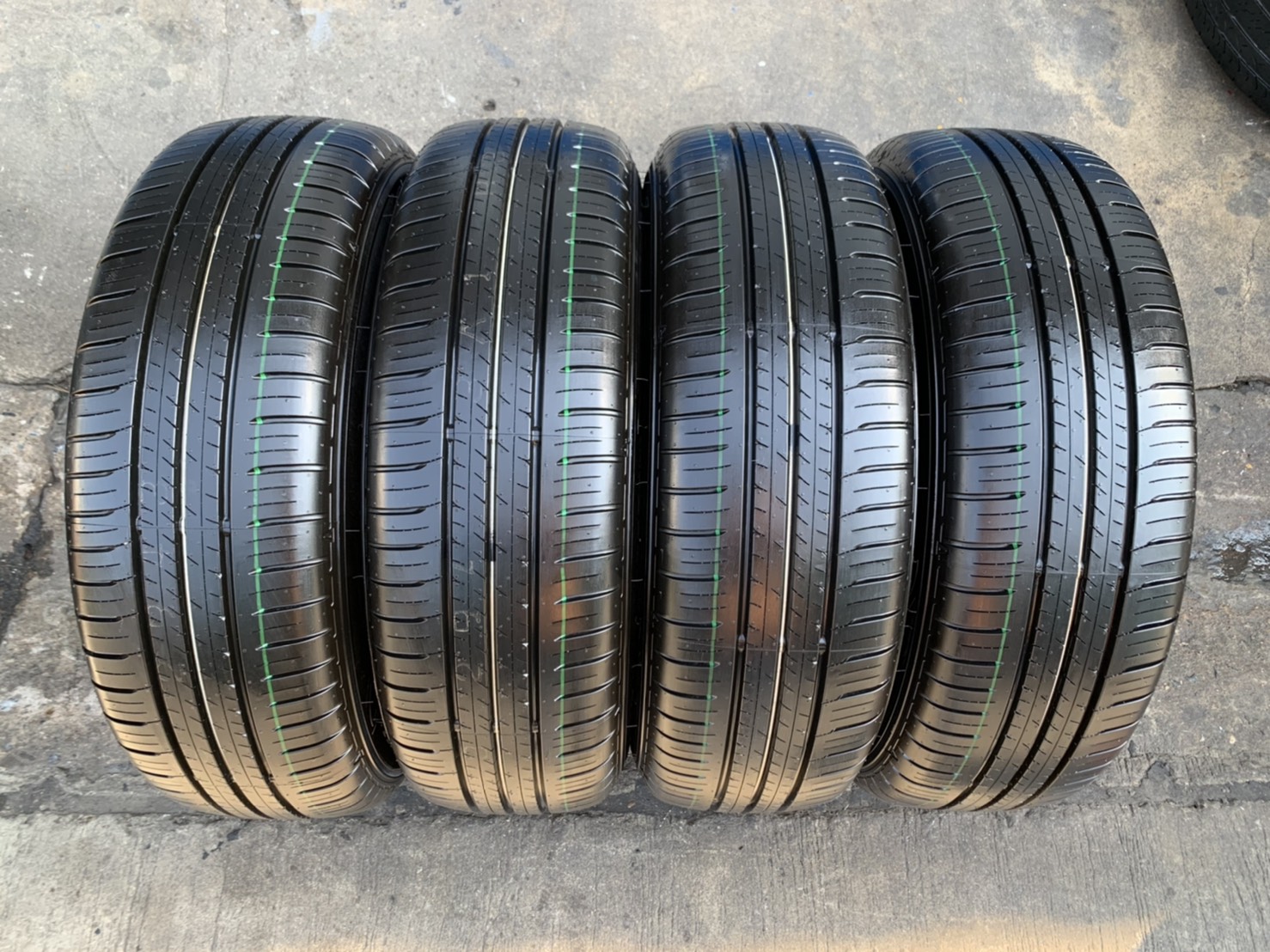 ล้อแม็กป้ายแดง Nissan Almera รุ่นใหม่ล่าสุด ขอบ 15 พร้อมยางใหม่ป้ายแดง 195-65-15 Dunlop ปลายปี 20 ให ล้อแม็กป้ายแดง Nissan Almera รุ่นใหม่ล่าสุด ขอบ 15 พร้อมยางใหม่ป้ายแดง 195-65-15 Dunlop ปลายปี 20 ให