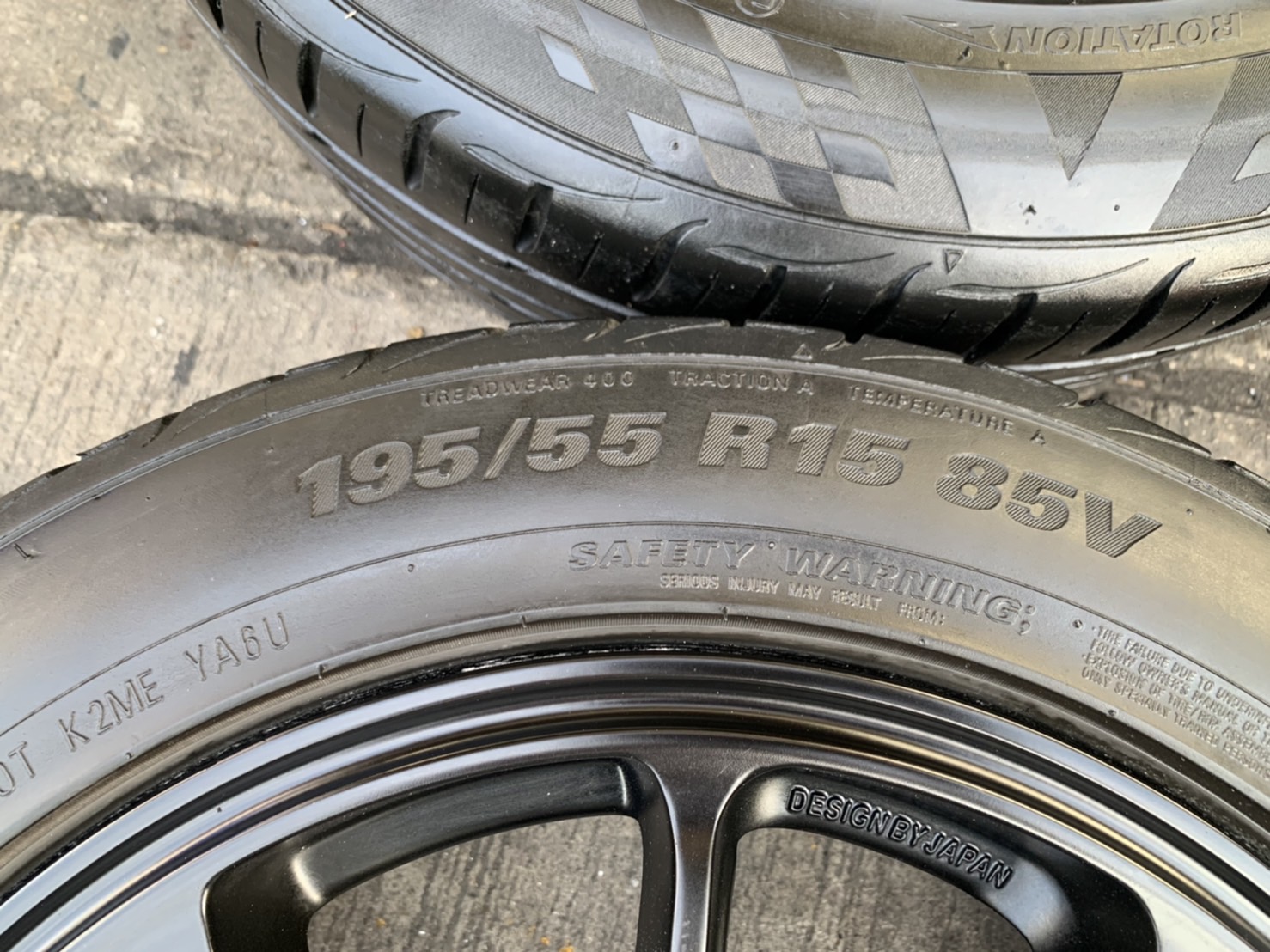 ล้อแม็ก 4รู100 ZE40 ขอบ 15 สีดำ แถมยาง 195-55-15 KUMHO ปี 17 ล้อแม็ก 4รู100 ZE40 ขอบ 15 สีดำ แถมยาง 195-55-15 KUMHO ปี 17