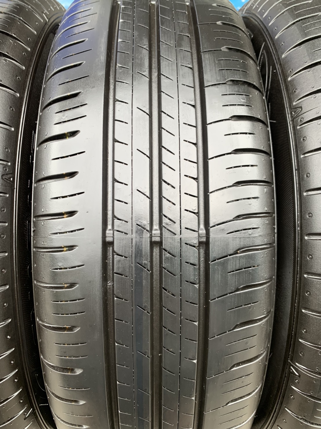 ล้อแม็ก Toyota Vios 8 ก้าน ขอบ 15 พร้อมยางน้องๆป้ายแดง 185-60-15 Dunlop ปี 20 สวยๆ ล้อแม็ก Toyota Vios 8 ก้าน ขอบ 15 พร้อมยางน้องๆป้ายแดง 185-60-15 Dunlop ปี 20 สวยๆ