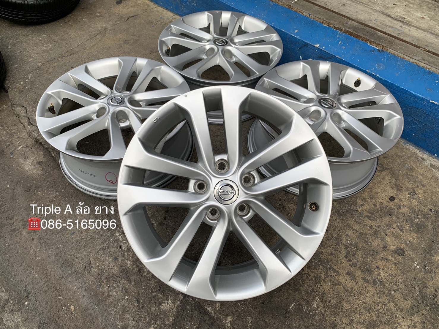 ล้อแม็ก 5รู114 Nissan Juke ขอบ 17 สีบอร์น