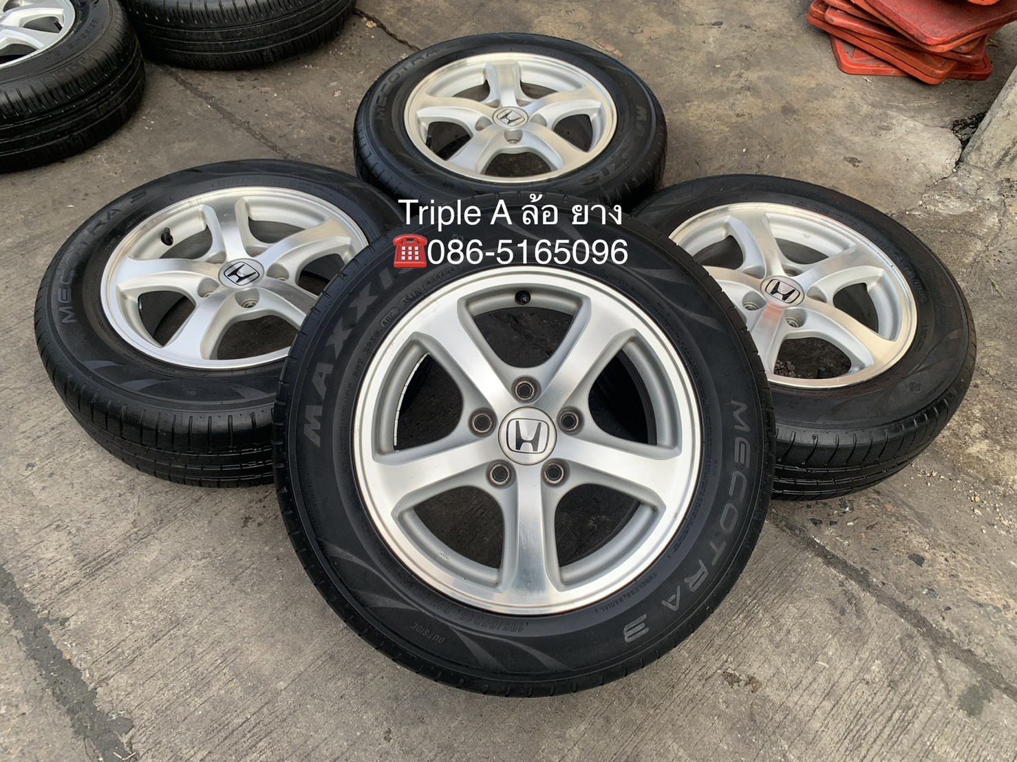 ล้อแม็ก 5รู114 Honda Civic FD ขอบ 15 สีบอร์นหน้าเงา พร้อมยาง 195-65-15 Maxxis ปี 18
