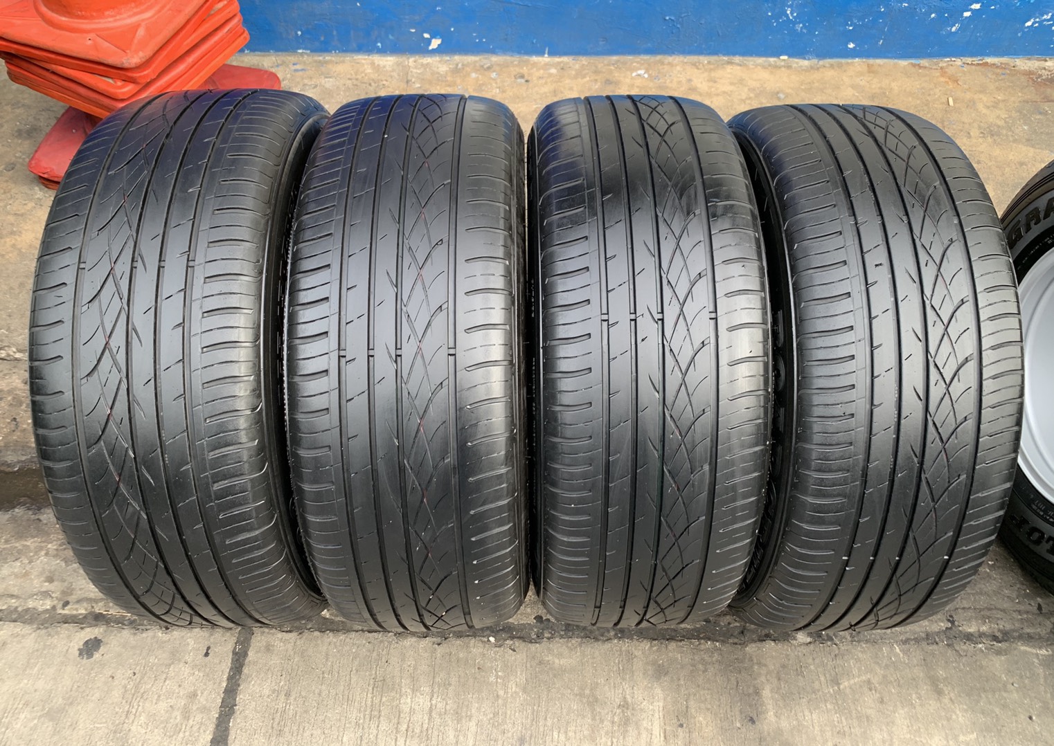 ล้อแม็ก 6รู139 Valenza Shadow ขอบ 20 สี Black Chrome (งาน PP Superwheels) พร้อมยาง 265-50-20 ปลายปี 17 สภาพสวย ล้อแม็ก 6รู139 Valenza Shadow ขอบ 20 สี Black Chrome (งาน PP Superwheels) พร้อมยาง 265-50-20 ปลายปี 17 สภาพสวย