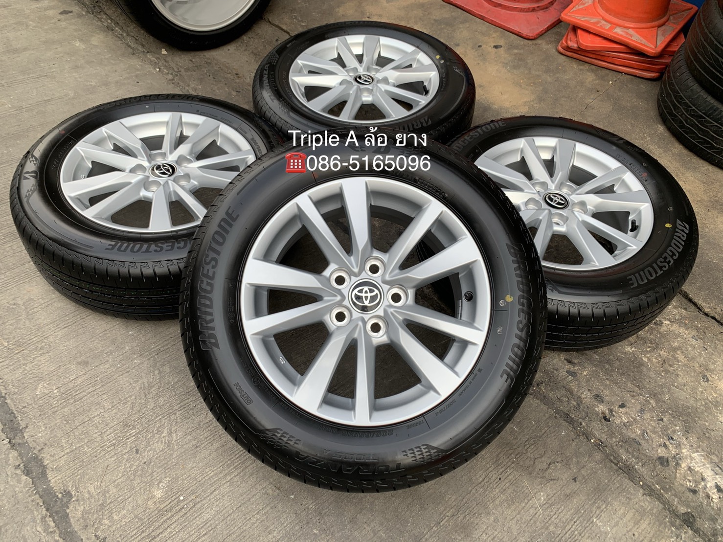 ล้อแม็กป้ายแดง Toyota Camry รุ่นใหม่ล่าสุด ขอบ 16 พร้อมยางป้ายแดง 205-65-16 Bridgestone ปี 20 สวยๆ