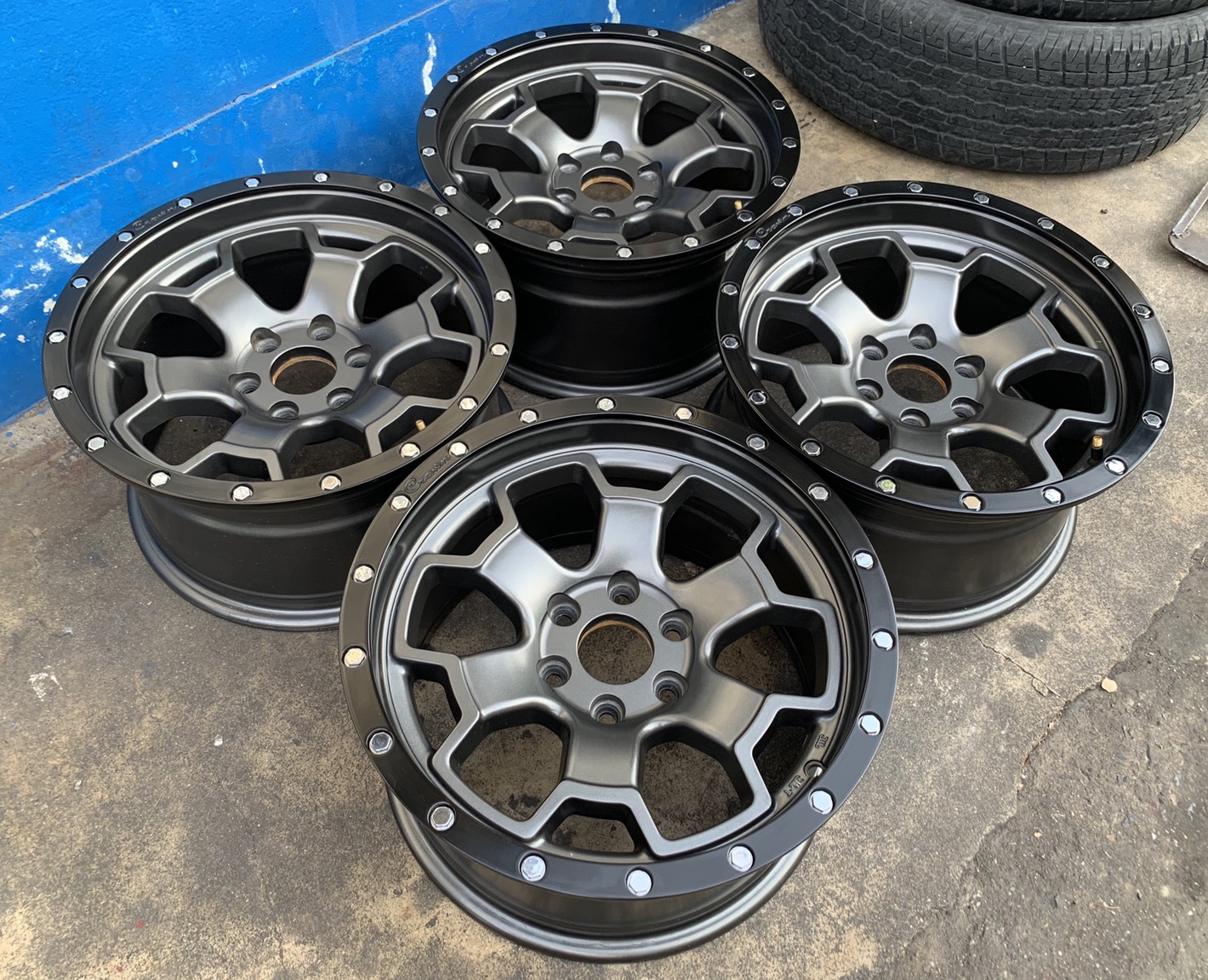 ล้อแม็ก 6รู114 Navara Crown ขอบ 16 สวยกริ๊บ ใส่กับ NAVARA ,TERRA ได้เลย