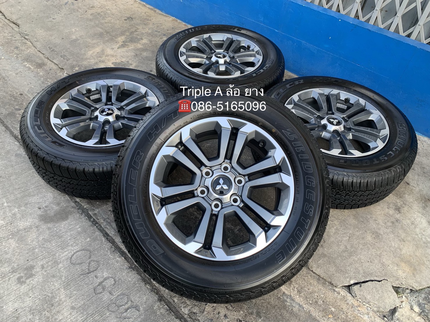 ล้อแม็กป้ายแดง Mitsu Triton รุ่นใหม่ล่าสุด ขอบ 18 เทาหน้าเงา พร้อมยาง 265-60-18 Bridgestone ปลายปี 19