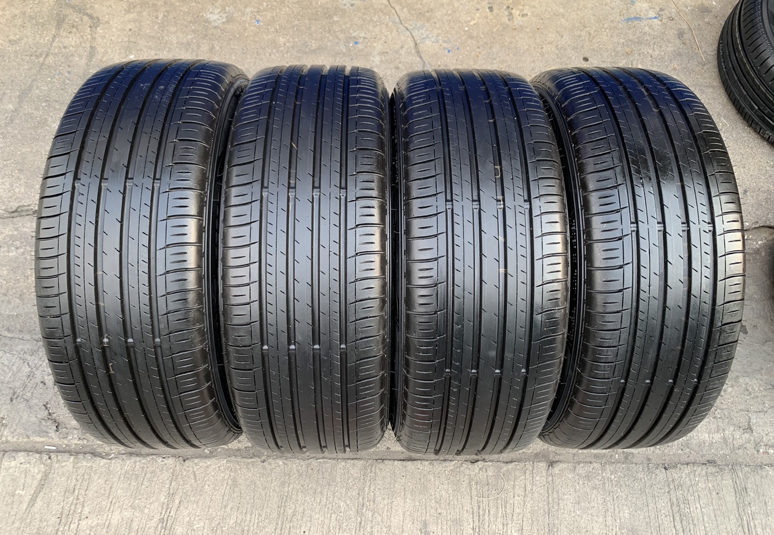 ล้อแม็ก Honda Civic FC รุ่นใหม่ล่าสุด ขอบ 16 สีเทากัน พร้อมยาง 215-55-16 Dunlop ปลายปี 19 สวยๆ ล้อแม็ก Honda Civic FC รุ่นใหม่ล่าสุด ขอบ 16 สีเทากัน พร้อมยาง 215-55-16 Dunlop ปลายปี 19 สวยๆ