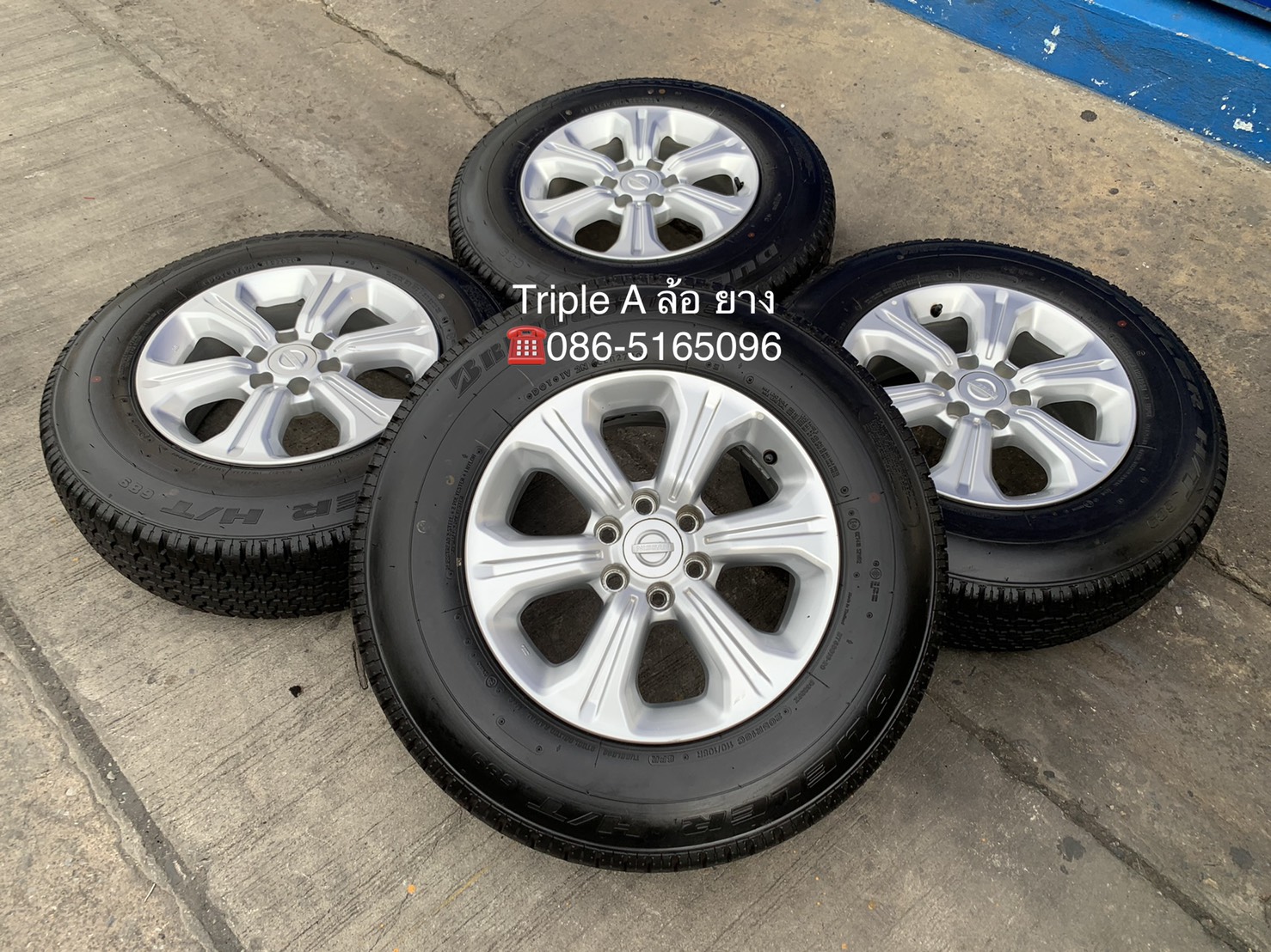 ล้อแม็ก 6รู114 Nissan Navara NP300 ขอบ 16 พร้อมยางป้ายแดง 205R16 Bridgestone ปี 20