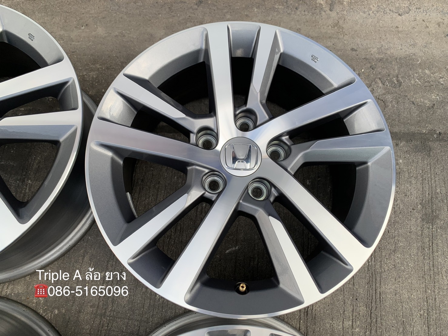 ล้อแม็กป้ายแดง All New Honda Civic FE รุ่นใหม่ล่าสุด ขอบ 16 สีเทาหน้าเงา ล้อแม็กป้ายแดง All New Honda Civic FE รุ่นใหม่ล่าสุด ขอบ 16 สีเทาหน้าเงา