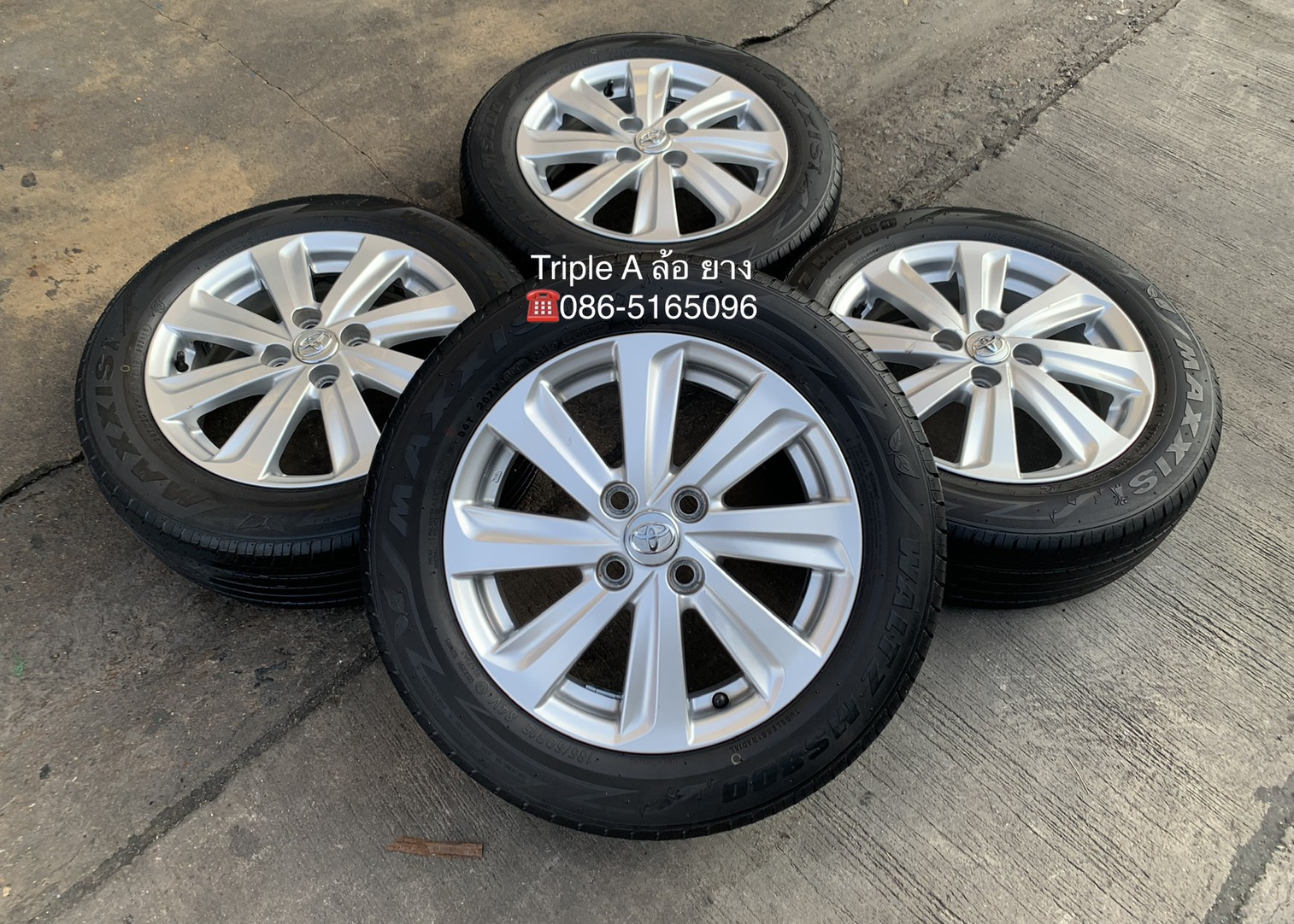 ล้อแม็ก Toyota Vios 8 ก้าน ขอบ 15 พร้อมยาง 185-60-15 MAXXIS ปี 19