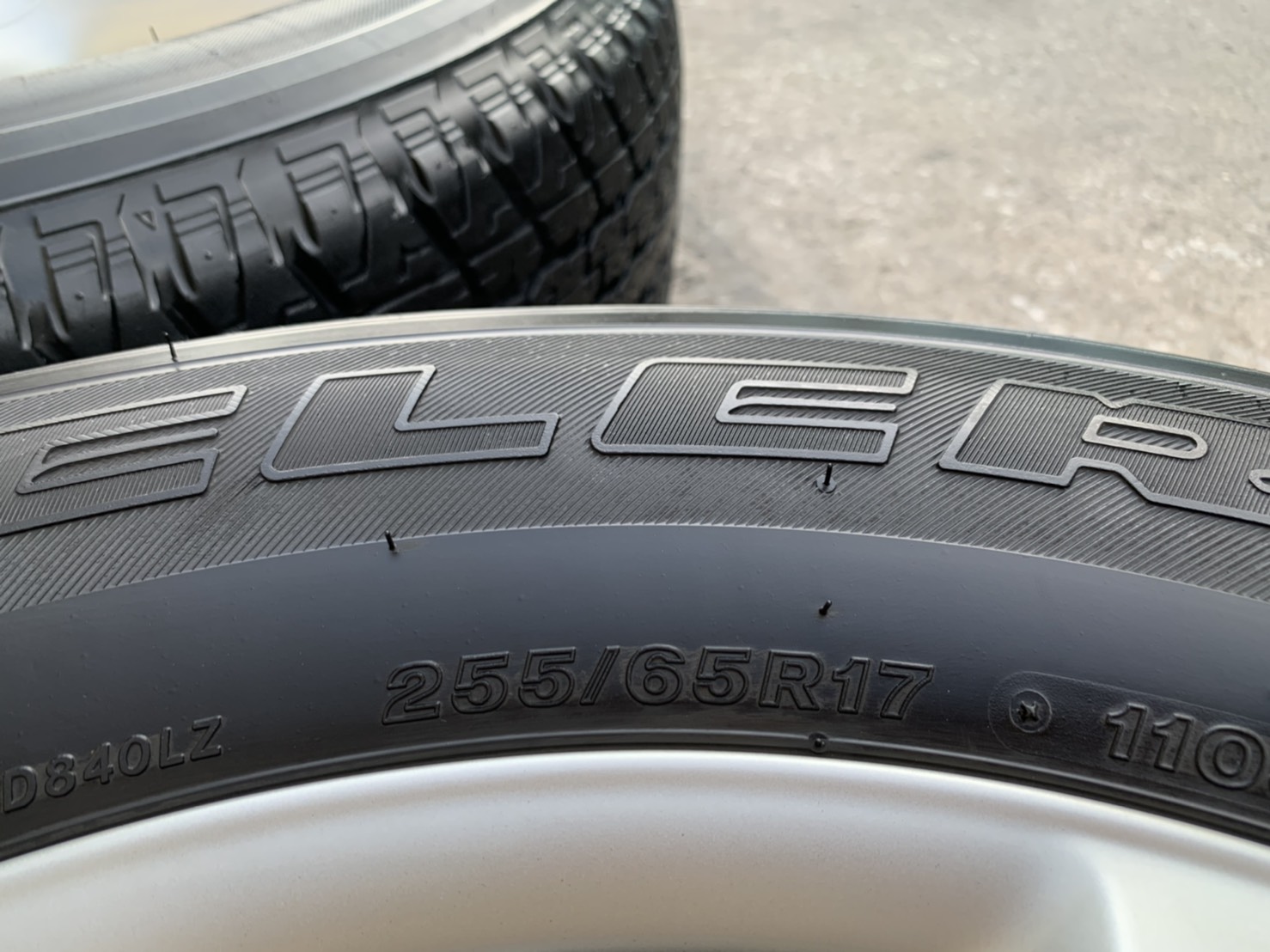 ล้อแม็ก ISUZU V-CROSS ขอบ 17 แถมยาง 255-65-17 Bridgestone ปี 15 สภาพสวย ล้อแม็ก ISUZU V-CROSS ขอบ 17 แถมยาง 255-65-17 Bridgestone ปี 15 สภาพสวย