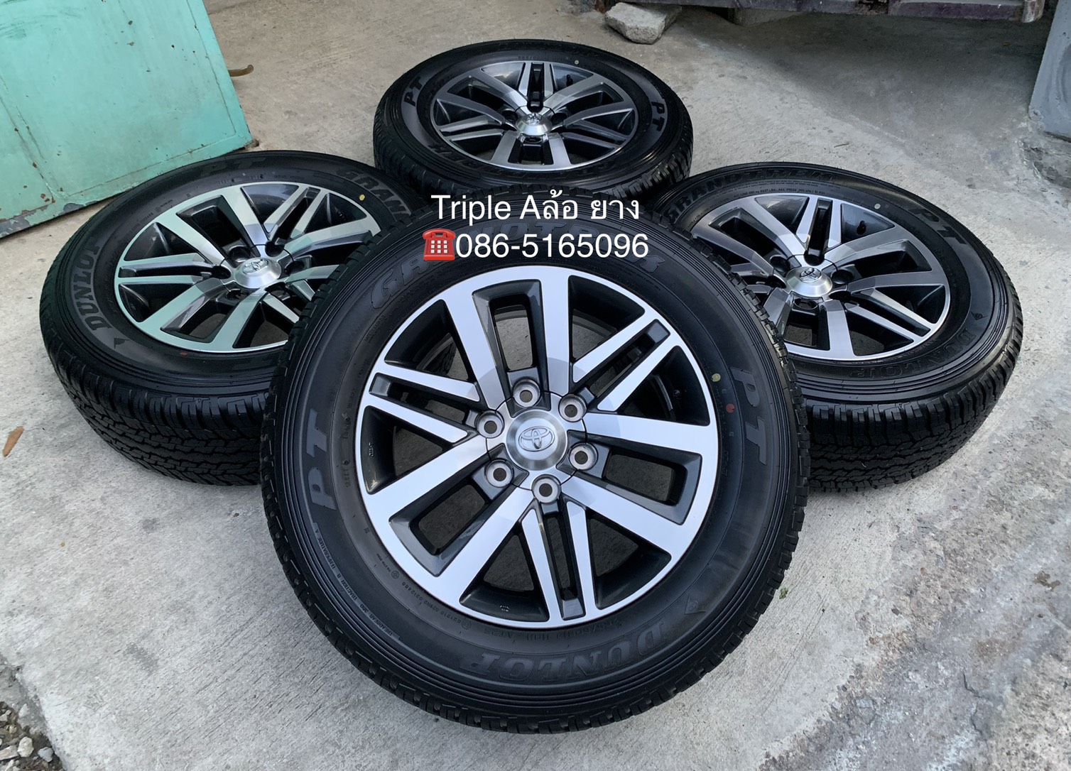 ล้อแม็กป้ายแดง Toyota Fortuner ขอบ 18 ดำหน้าเงา พร้อมยางป้ายแดง 265-60-18 Dunlop ปี 20 สวยกริ๊บ