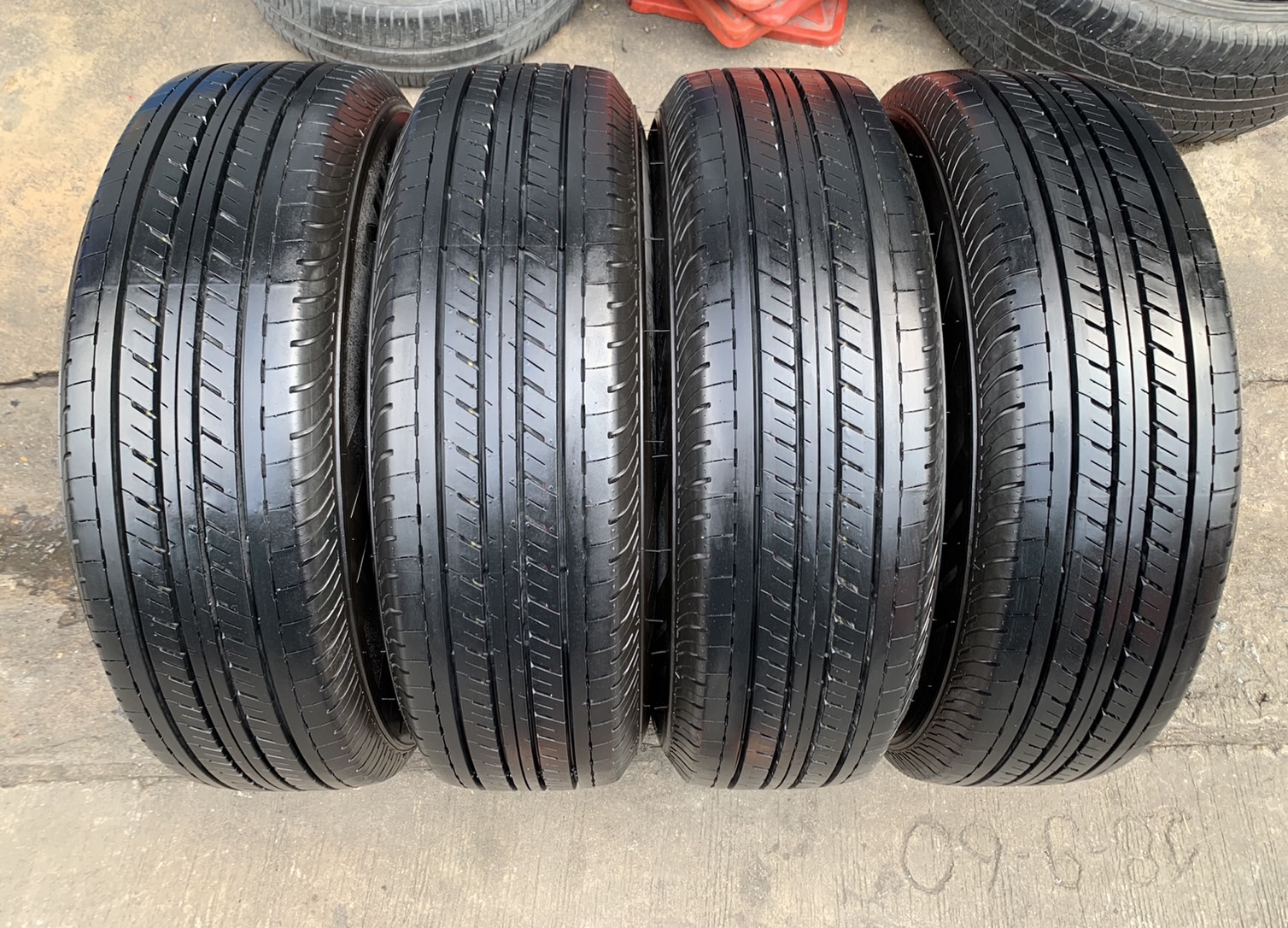 ล้อแม็กป้ายแดง ISUZU D-Max รุ่นใหม่ล่าสุด ขอบ 16 พร้อมยางป้ายแดง 215-70-16 Bridgestone ปี 21 ล้อแม็กป้ายแดง ISUZU D-Max รุ่นใหม่ล่าสุด ขอบ 16 พร้อมยางป้ายแดง 215-70-16 Bridgestone ปี 21