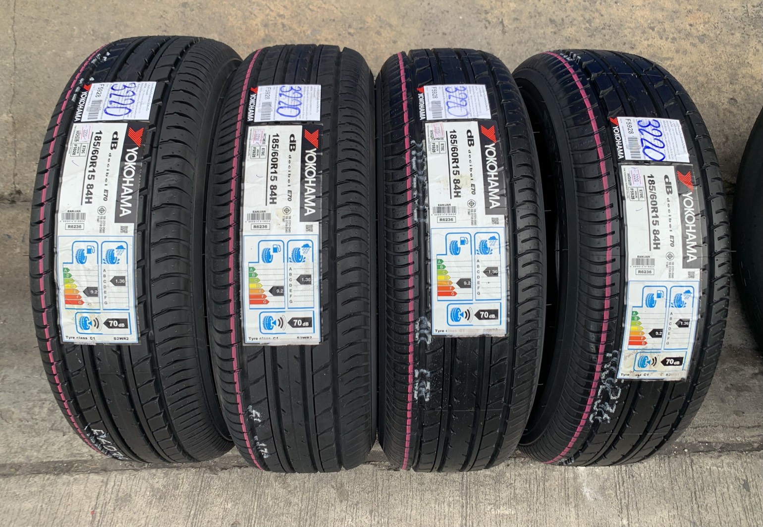 ล้อแม็กป้ายแดง Toyota Yaris Ativ ขอบ 15 สีเทาหน้าเงา พร้อมยางใหม่ 185-60-15 Yokohama ปี 20 สวยกริ๊บ ล้อแม็กป้ายแดง Toyota Yaris Ativ ขอบ 15 สีเทาหน้าเงา พร้อมยางใหม่ 185-60-15 Yokohama ปี 20 สวยกริ๊บ