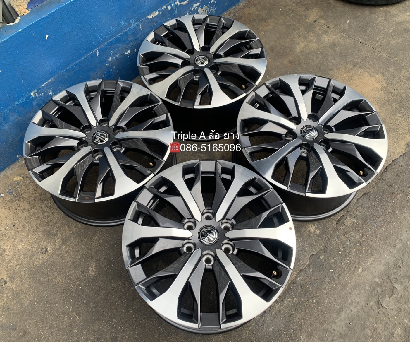 ล้อแม็กป้ายแดง 6รู130 MG Extender รุ่นใหม่ล่าสุด ขอบ 18 สีเทาหน้าเงา สวยกริ๊บ ล้อแม็กป้ายแดง 6รู130 MG Extender รุ่นใหม่ล่าสุด ขอบ 18 สีเทาหน้าเงา สวยกริ๊บ