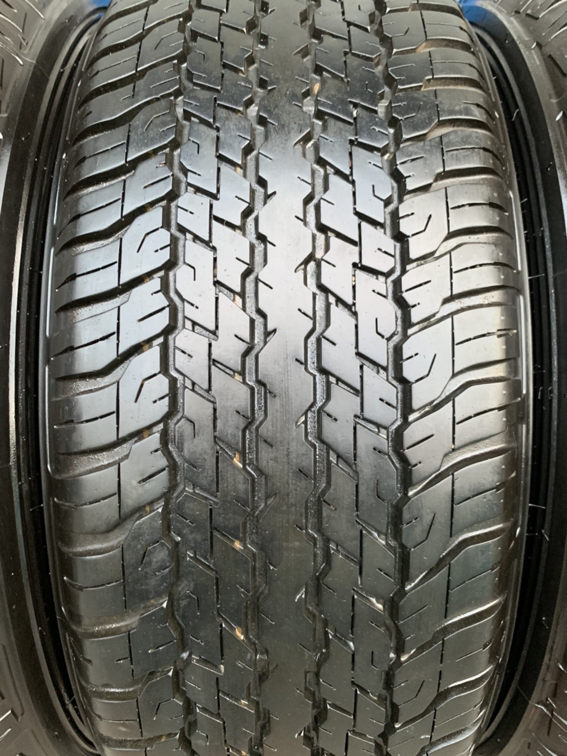 ยาง 265-65-17 Dunlop ปี 15 สภาพสวย ดอกยางเต็มๆทุกเส้น ยาง 265-65-17 Dunlop ปี 15 สภาพสวย ดอกยางเต็มๆทุกเส้น