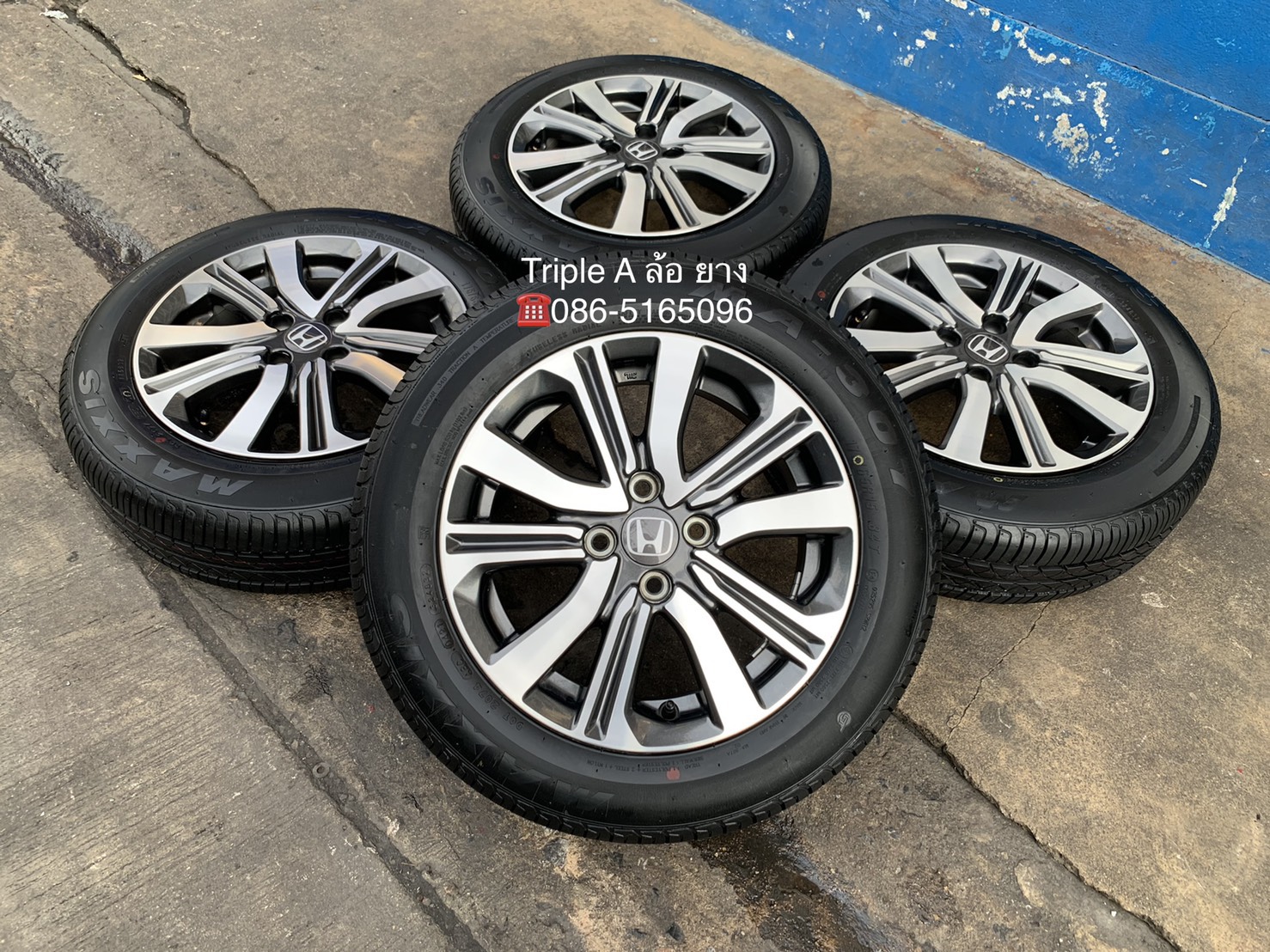 ล้อแม็ก Honda City ตัวท็อป ขอบ 15 ดำหน้าเงา พร้อมยางป้ายแดง 175-65-15 Maxxis ปี 21