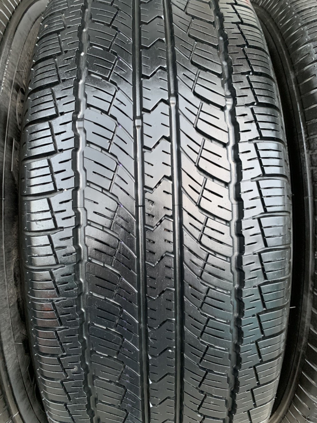 ล้อแม็ก 6รู114 Nissan Terra รุ่นใหม่ล่าสุด ขอบ 18 พร้อมยาง 255-60-18 TOYO ปี 18 สภาพสวย