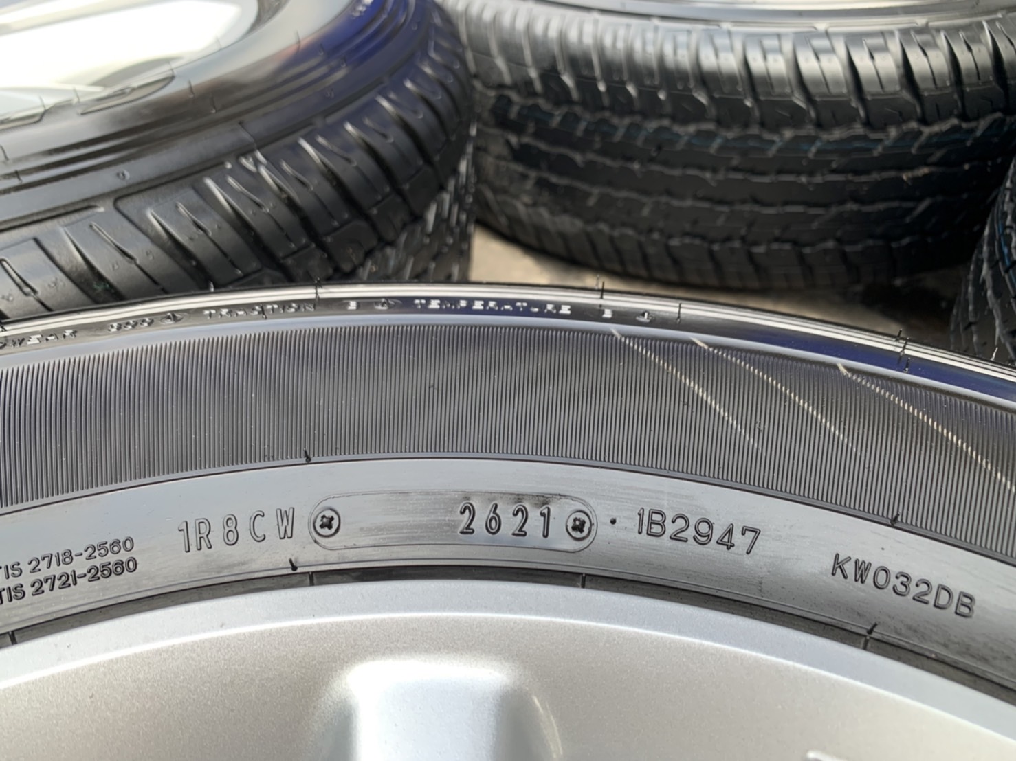 ล้อแม็กป้ายแดง ISUZU MU-X รุ่นใหม่ล่าสุด ขอบ 17 พร้อมยางป้ายแดง 255-65-17 Dunlop ปี 21 ล้อแม็กป้ายแดง ISUZU MU-X รุ่นใหม่ล่าสุด ขอบ 17 พร้อมยางป้ายแดง 255-65-17 Dunlop ปี 21