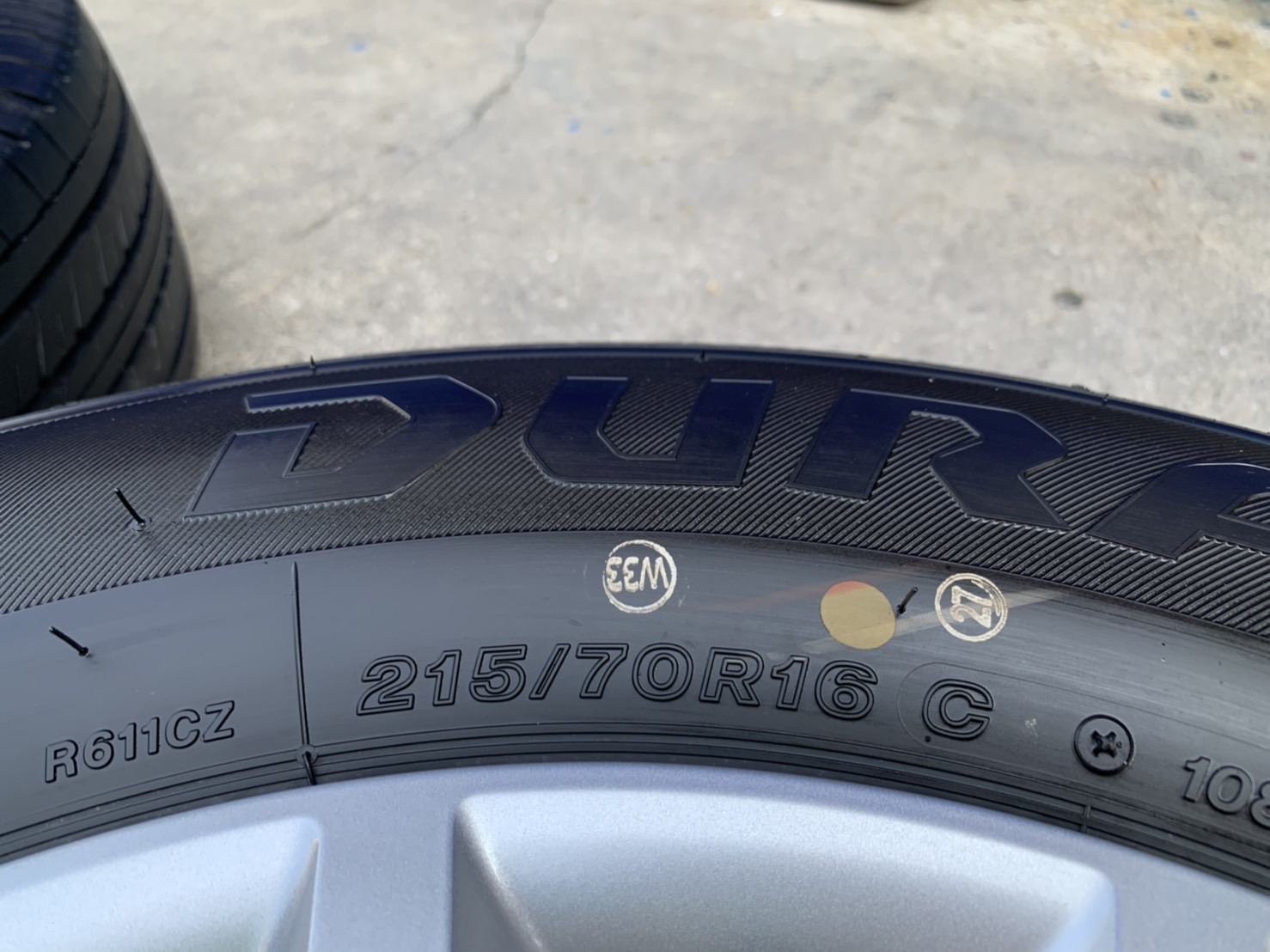 ล้อแม็กป้ายแดง ISUZU D-Max รุ่นใหม่ล่าสุด ขอบ 16 พร้อมยางป้ายแดง 215-70-16 Bridgestone ปี 21 ล้อแม็กป้ายแดง ISUZU D-Max รุ่นใหม่ล่าสุด ขอบ 16 พร้อมยางป้ายแดง 215-70-16 Bridgestone ปี 21