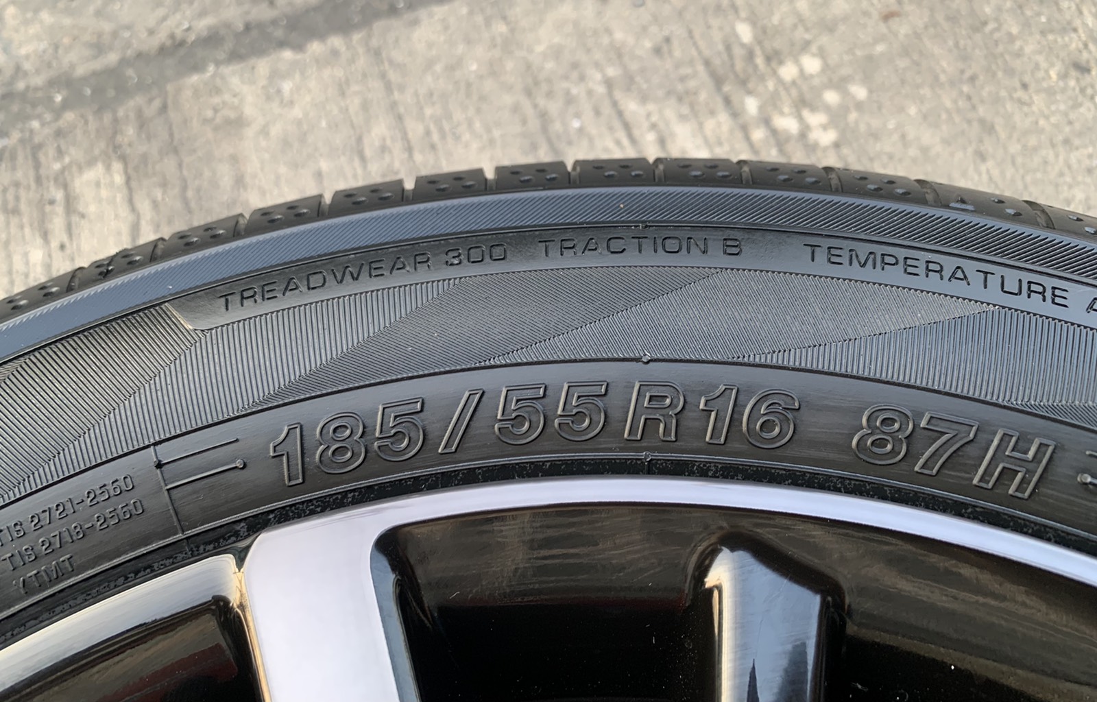 ล้อแม็กป้ายแดง Honda City Hatchback Turbo รุ่นใหม่ล่าสุด ขอบ 16 พร้อมยางใหม่ป้ายแดง 185-55-16 Yokohama ปี 21 ใหม่กริ๊บๆ ล้อแม็กป้ายแดง Honda City Hatchback Turbo รุ่นใหม่ล่าสุด ขอบ 16 พร้อมยางใหม่ป้ายแดง 185-55-16 Yokohama ปี 21 ใหม่กริ๊บๆ