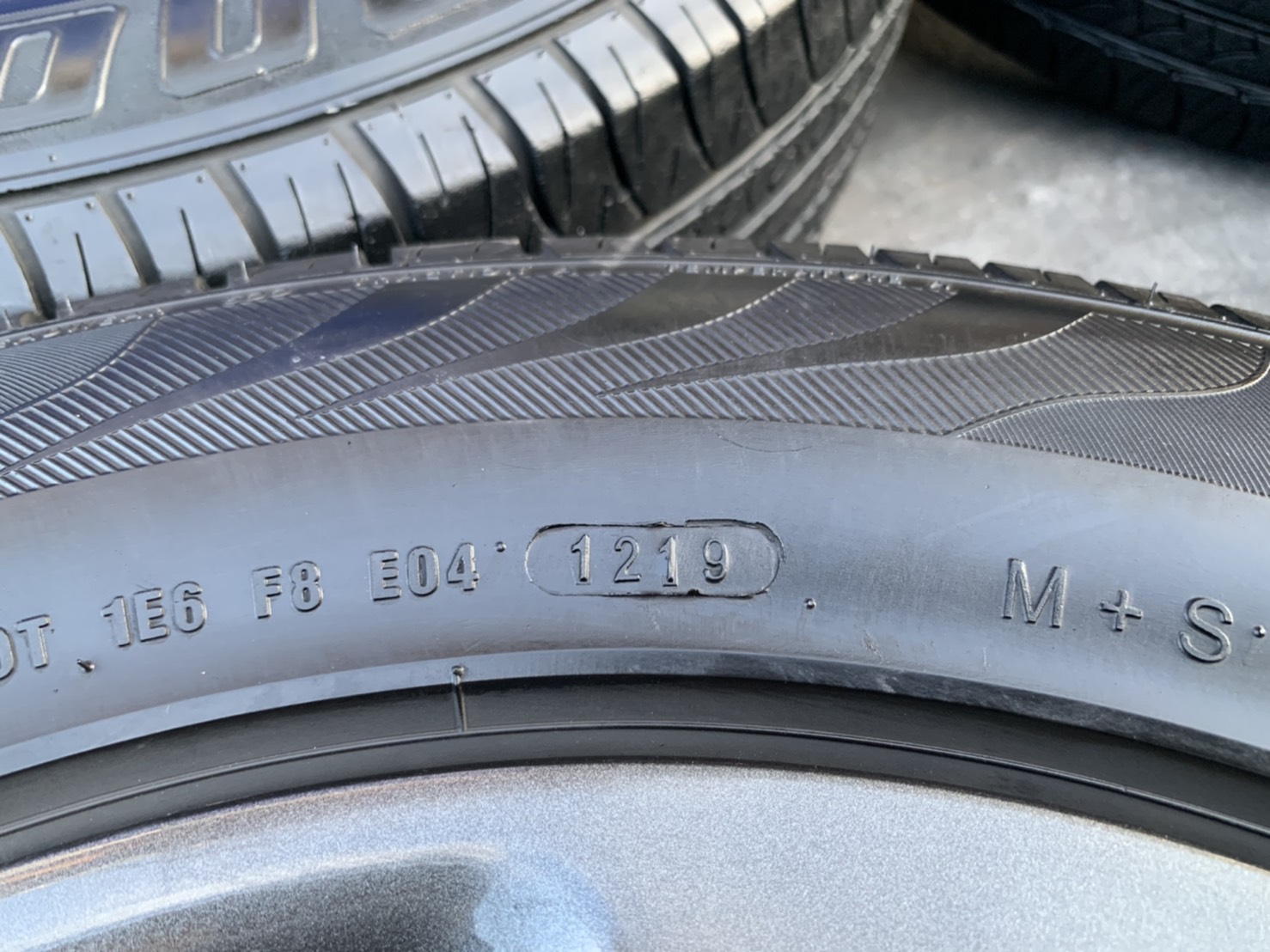 ล้อแม็ก 5รู114 Honda CR-V ลาย 5 ก้าน ขอบ 17 สีเทากัน พร้อมยาง 225-65-17 OTANI ปี 19 สวยๆ ล้อแม็ก 5รู114 Honda CR-V ลาย 5 ก้าน ขอบ 17 สีเทากัน พร้อมยาง 225-65-17 OTANI ปี 19 สวยๆ
