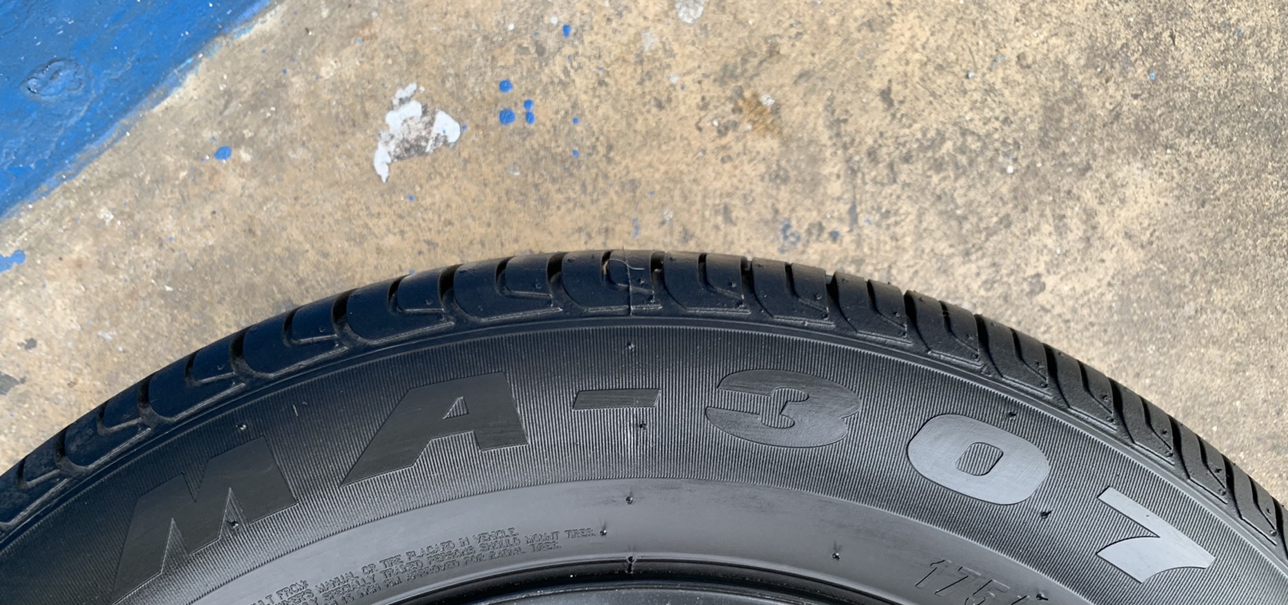 ยางป้ายแดง 175-65-15 Maxxis ปี 20 สวยกริ๊บ ยางป้ายแดง 175-65-15 Maxxis ปี 20 สวยกริ๊บ