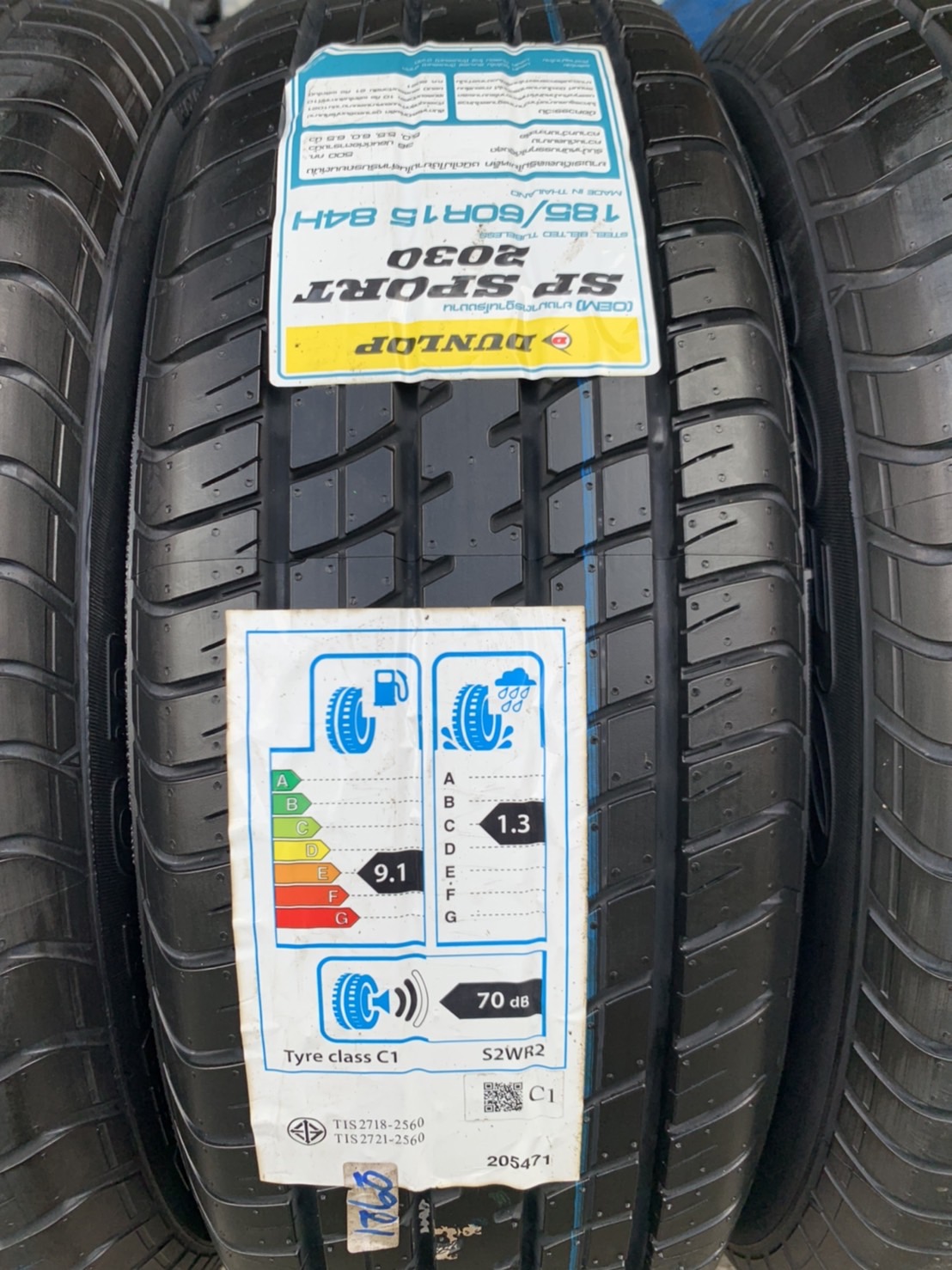 ยางใหม่ 185-60-15 Dunlop ปี 21 กริ๊บๆ