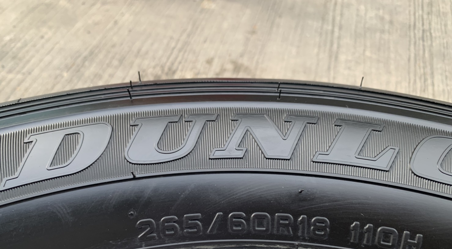 ล้อแม็กป้ายแดง Toyota Fortuner 2020 รุ่นใหม่ล่าสุด ขอบ18 สีไฮเปอร์ พร้อมยางป้ายแดง 265-60-18 Dunlop ล้อแม็กป้ายแดง Toyota Fortuner 2020 รุ่นใหม่ล่าสุด ขอบ18 สีไฮเปอร์ พร้อมยางป้ายแดง 265-60-18 Dunlop