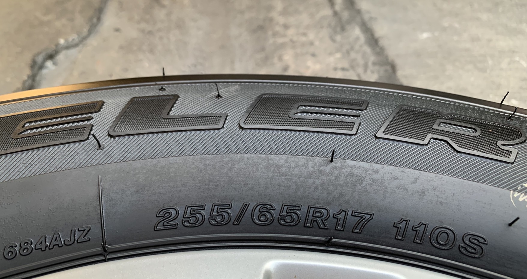 ล้อแม็กป้ายแดง ISUZU D-Max รุ่นใหม่ล่าสุด ขอบ 17 พร้อมยางใหม่ป้ายแดง 255-65-17 Bridgestone ปี 22 สวยกริ๊บๆ ล้อแม็กป้ายแดง ISUZU D-Max รุ่นใหม่ล่าสุด ขอบ 17 พร้อมยางใหม่ป้ายแดง 255-65-17 Bridgestone ปี 22 สวยกริ๊บๆ