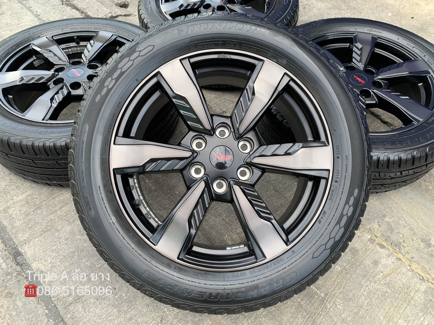ล้อแม็กพร้อมยาง Toyota Fortuner TRD แท้ ขอบ 20 ดำหน้าชา สวยๆ ล้อแม็กพร้อมยาง Toyota Fortuner TRD แท้ ขอบ 20 ดำหน้าชา สวยๆ