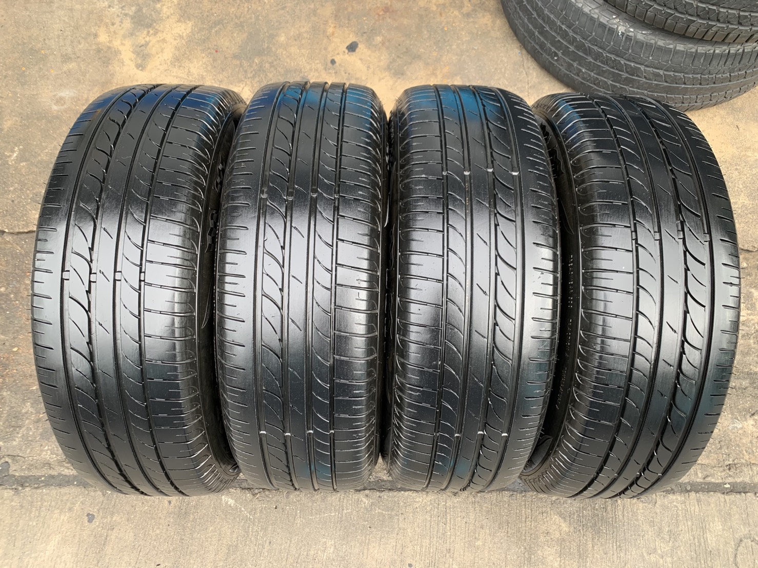 ล้อแม็ก Honda Civic FD ขอบ 15 สีเทาหน้าเงา พร้อมยาง 205-65-15 OTANI ปี 19 สภาพดี ล้อแม็ก Honda Civic FD ขอบ 15 สีเทาหน้าเงา พร้อมยาง 205-65-15 OTANI ปี 19 สภาพดี