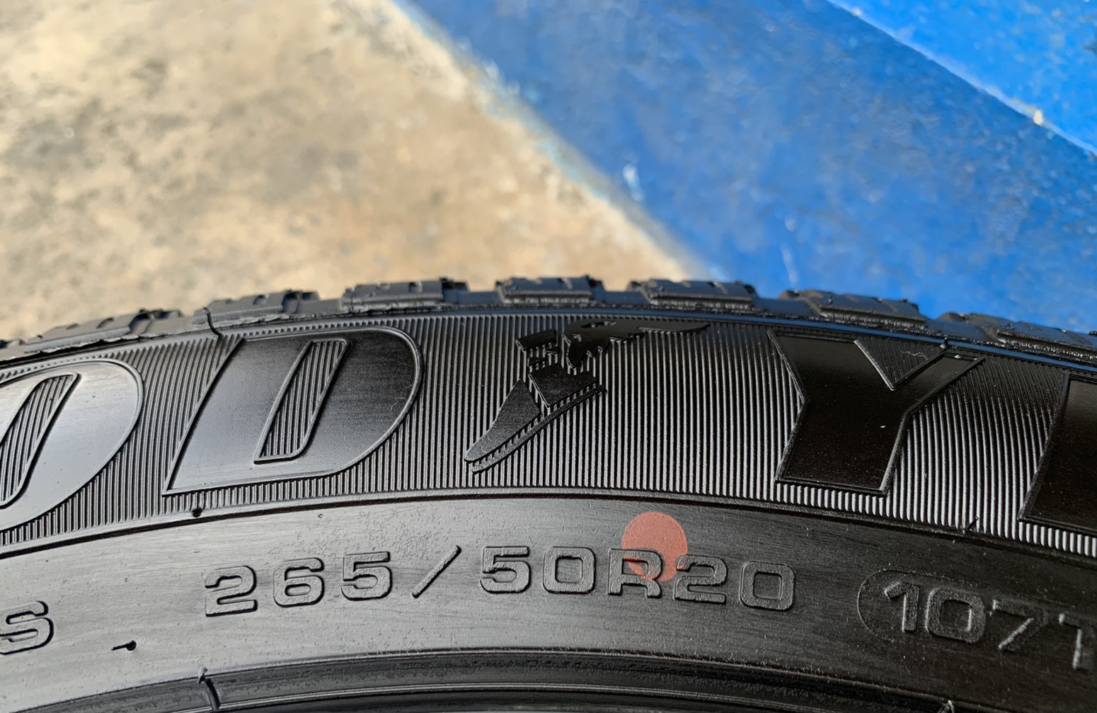 ล้อแม็ก Ford Everest รุ่นใหม่ล่าสุด ขอบ 20 สีดำ พร้อมยางป้ายแดง 265-50-20 GoodYear ปี 20 สวยกริ๊บ ล้อแม็ก Ford Everest รุ่นใหม่ล่าสุด ขอบ 20 สีดำ พร้อมยางป้ายแดง 265-50-20 GoodYear ปี 20 สวยกริ๊บ