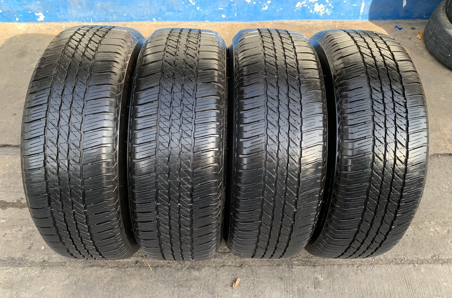 ล้อแม็ก Mitsu Pajero Sport รุ่นใหม่ล่าสุด ขอบ 18 ดำหน้าเงา พร้อมยาง 265-60-18 Bridgestone ปี 19 สภาพดี ล้อแม็ก Mitsu Pajero Sport รุ่นใหม่ล่าสุด ขอบ 18 ดำหน้าเงา พร้อมยาง 265-60-18 Bridgestone ปี 19 สภาพดี