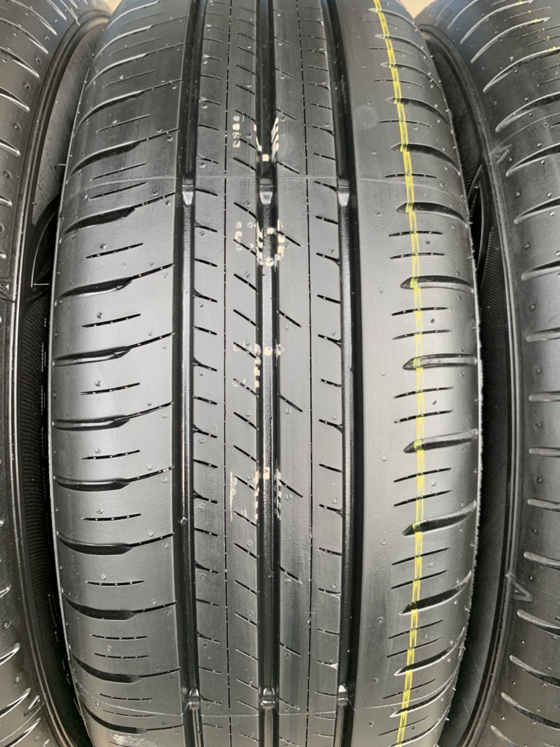 ล้อแม็กป้ายแดง Toyota Yaris Ativ รุ่นใหม่ล่าสุด ขอบ 15 พร้อมยางป้ายแดง 185-60-15 Dunlop ปี 21 สวยกริ๊บๆ ล้อแม็กป้ายแดง Toyota Yaris Ativ รุ่นใหม่ล่าสุด ขอบ 15 พร้อมยางป้ายแดง 185-60-15 Dunlop ปี 21 สวยกริ๊บๆ