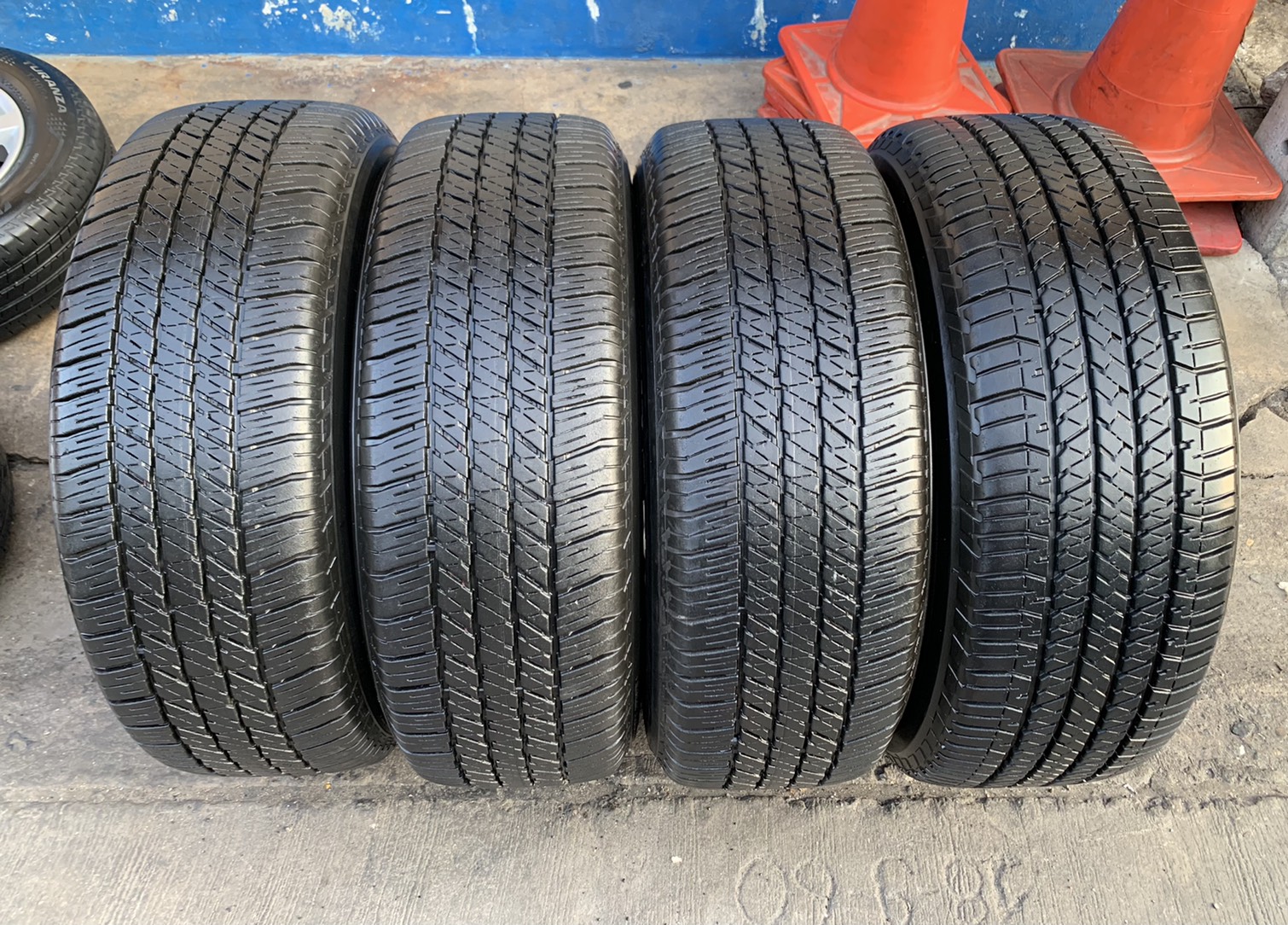 ล้อแม็ก Chevrolet Trailblazer ขอบ 18 พร้อมยาง 265-60-18 Bridgestone ปลายปี 16